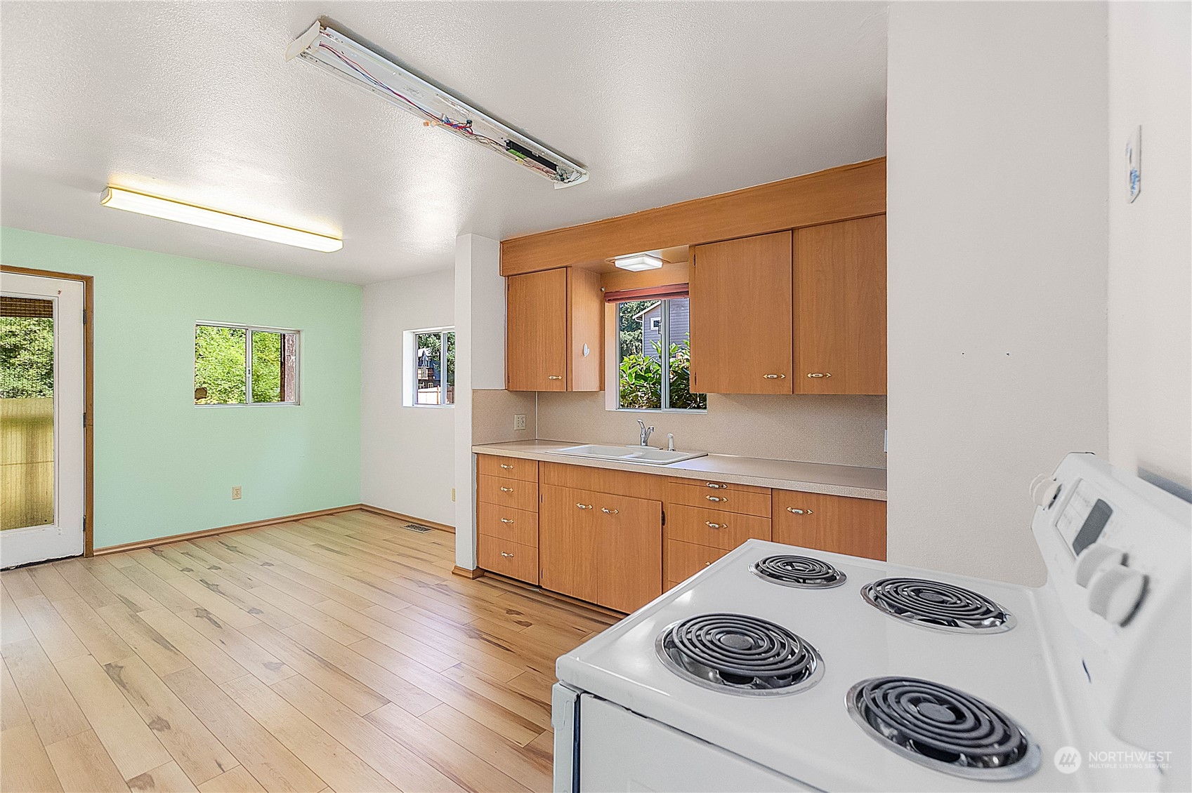 1089 SE Salmonberry Road