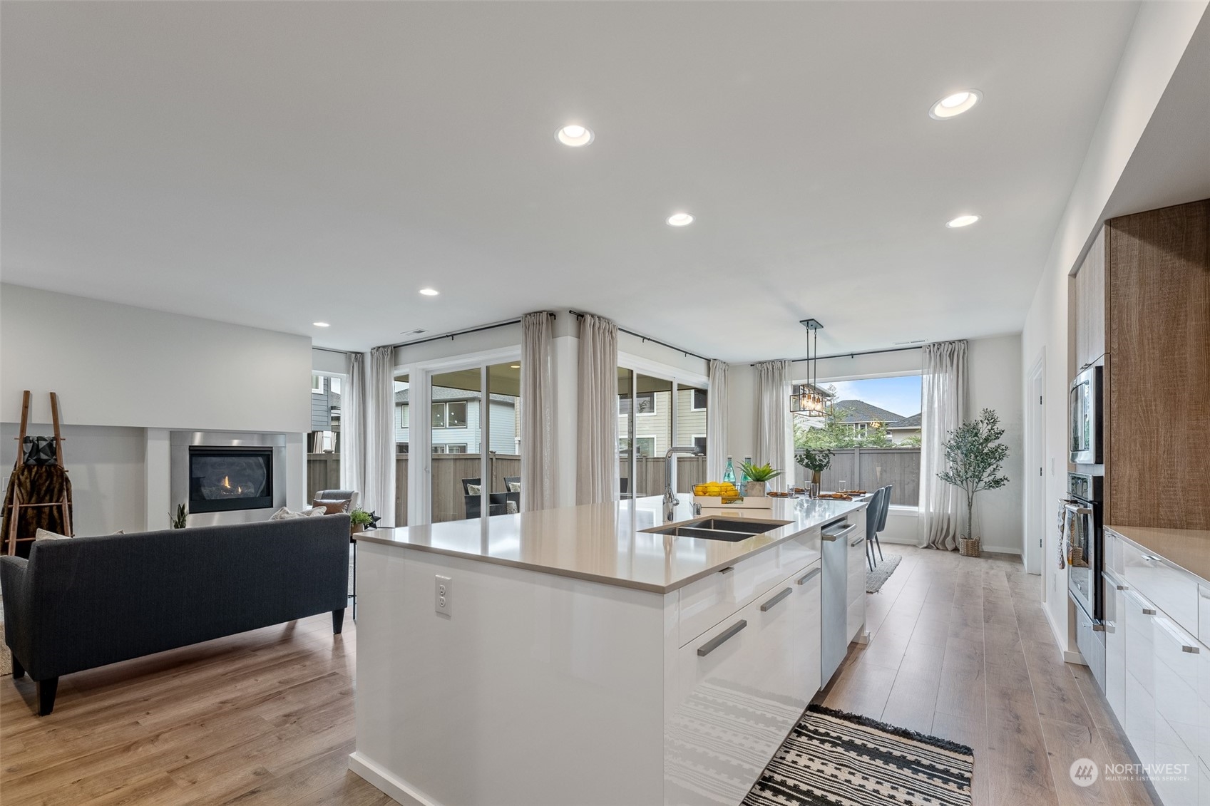 4575 SW Castleton Road SW