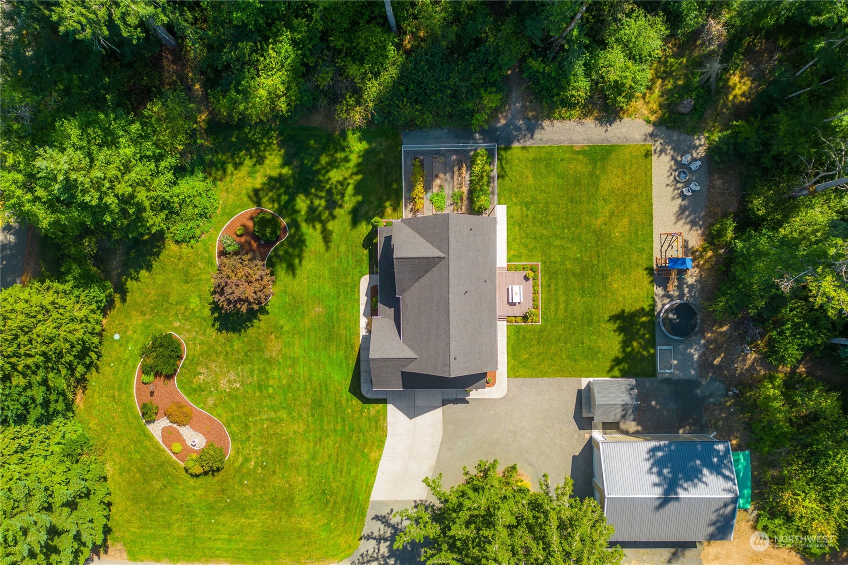 13658 Woodside Lane SW