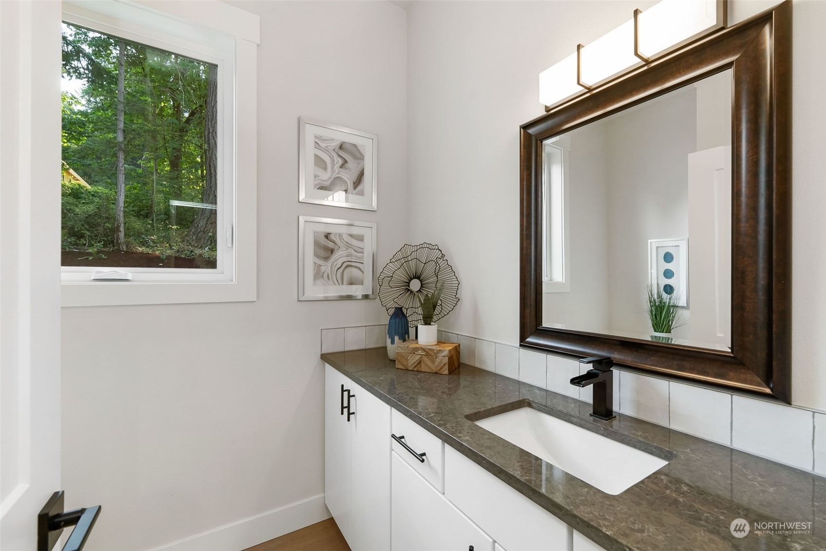 6508 Sunny Bay Road NW