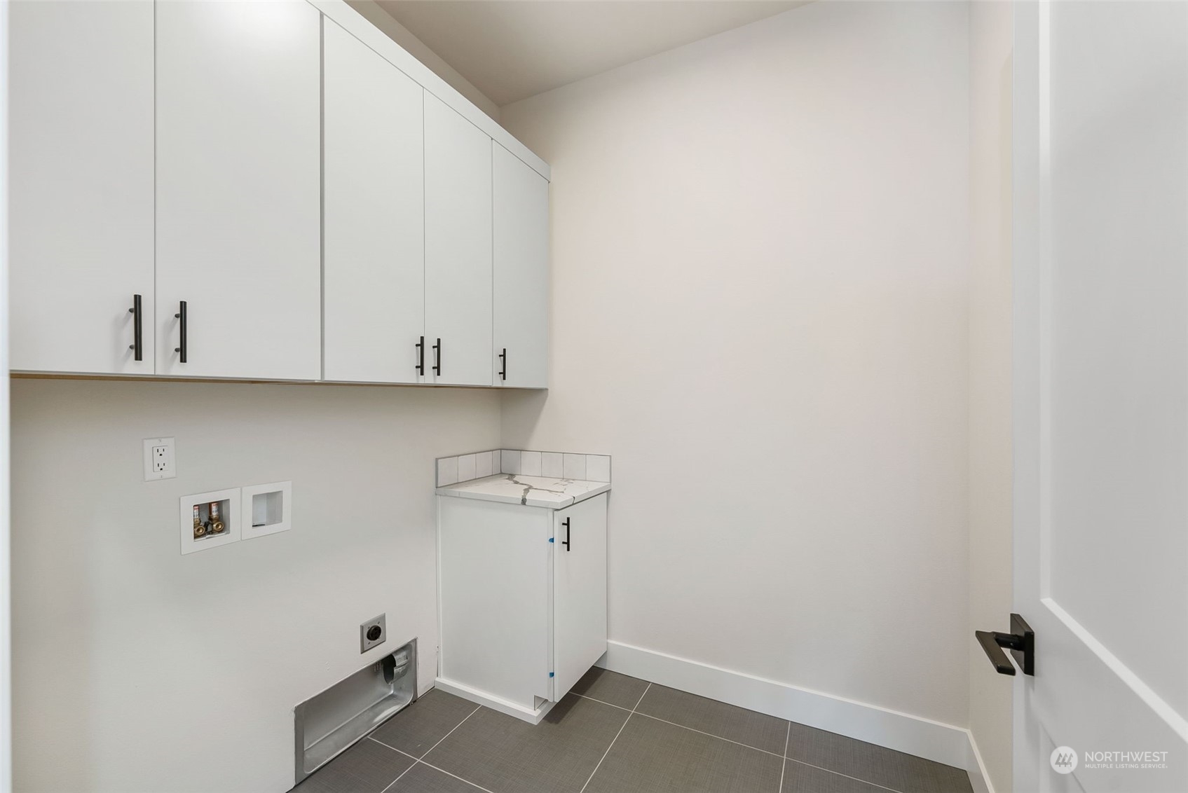 6508 Sunny Bay Road NW