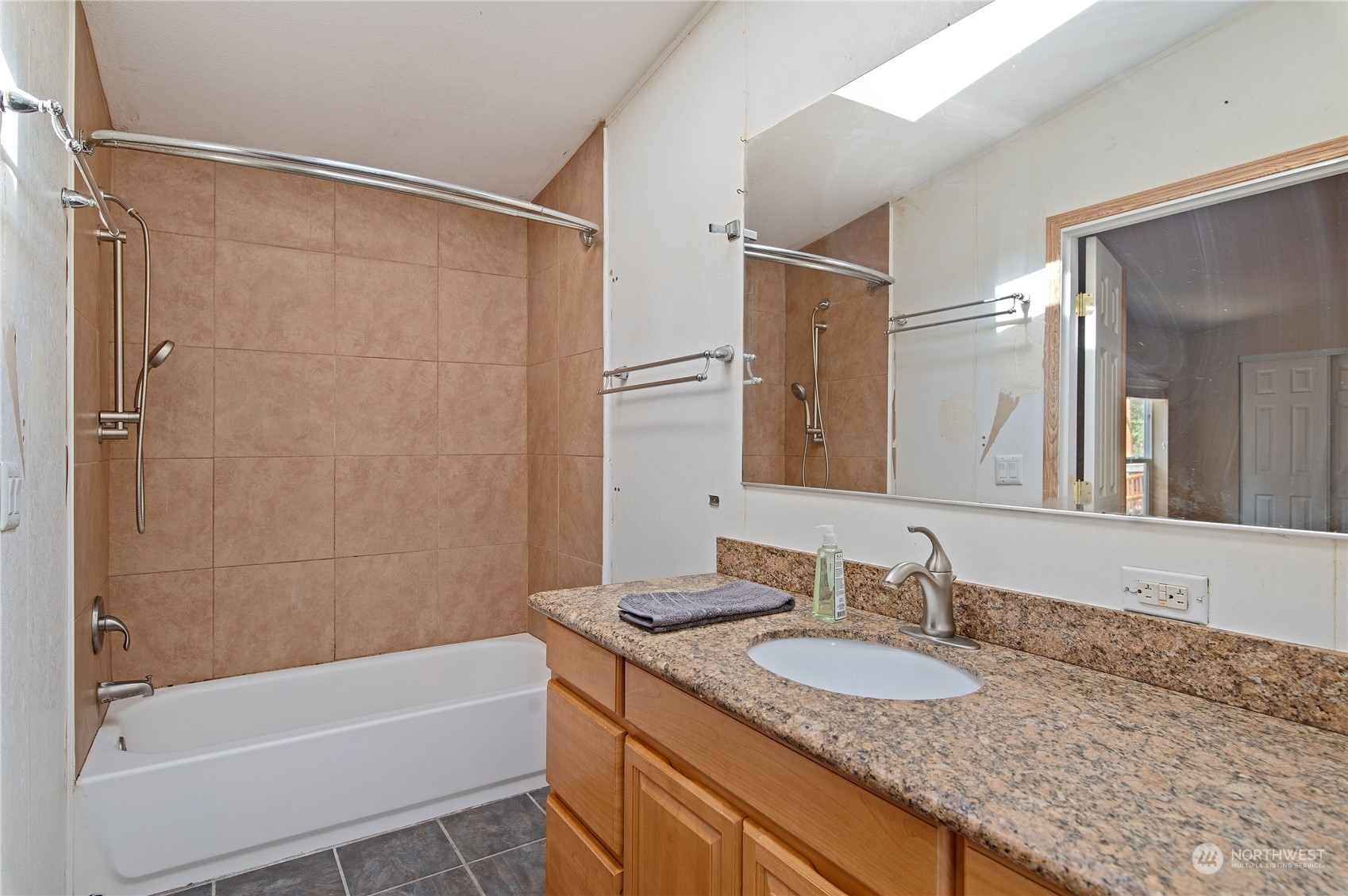 617 Meadowood Drive W