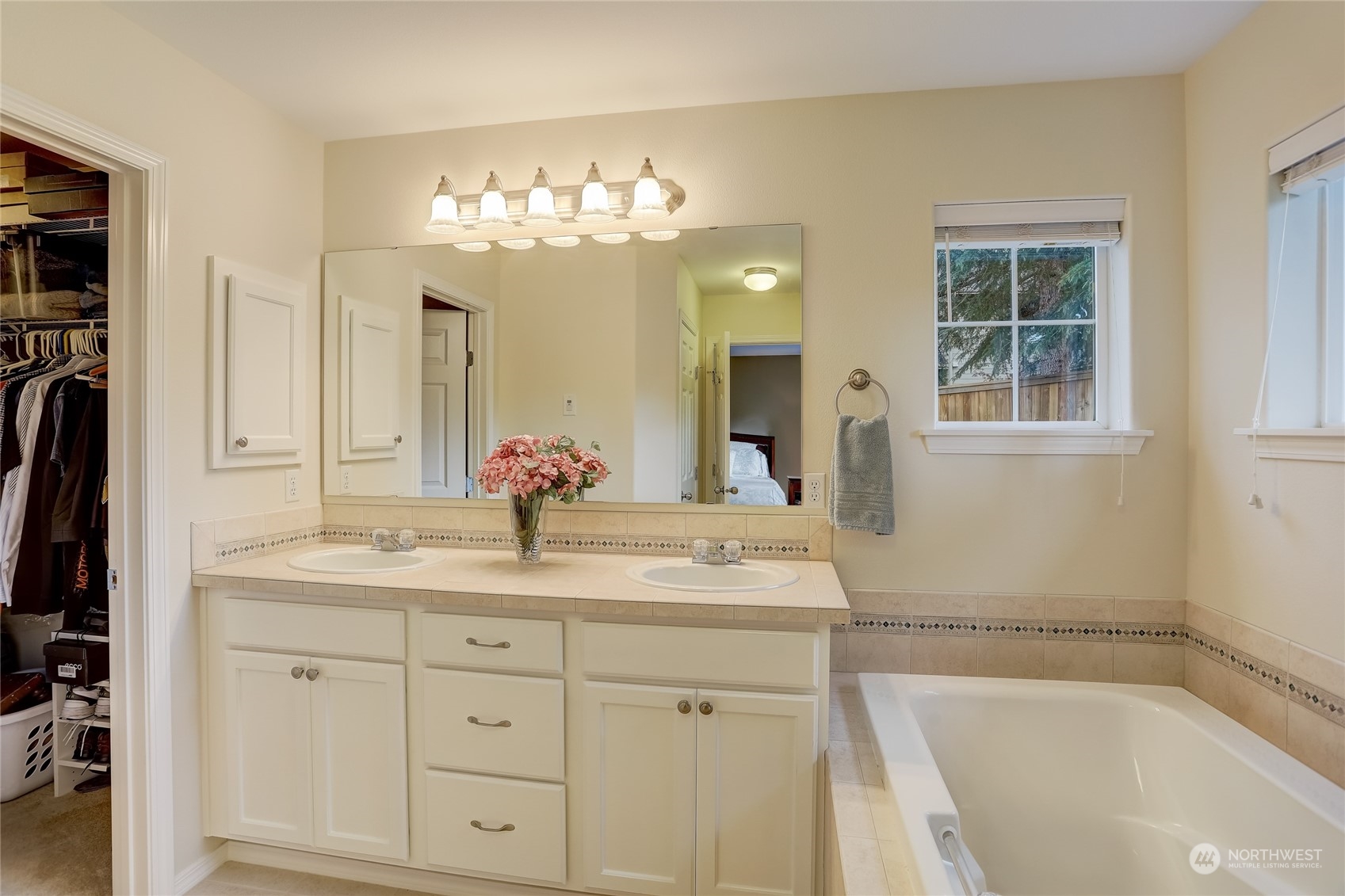 11124 63rd Avenue NW