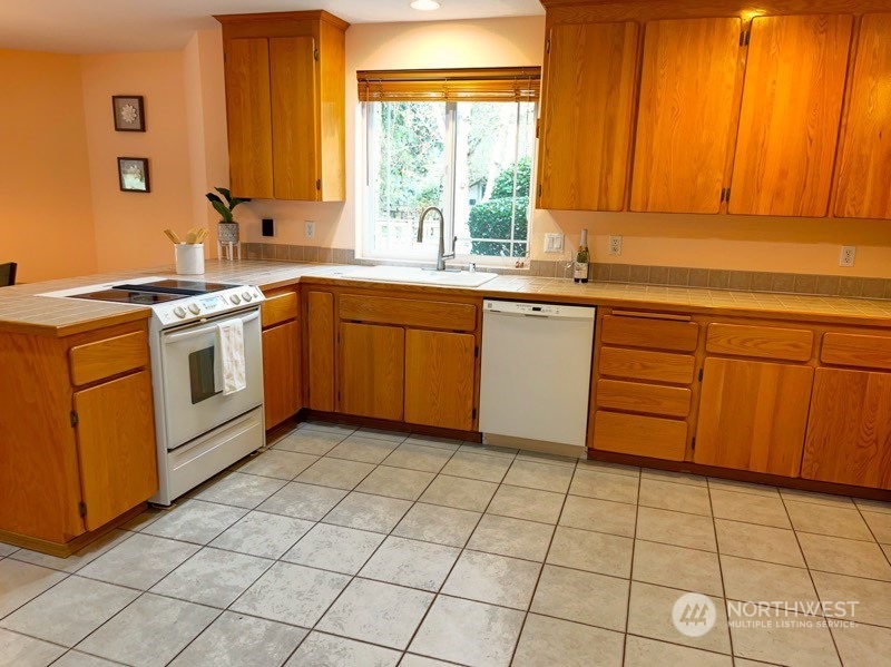 1490 E Old Ranch Road