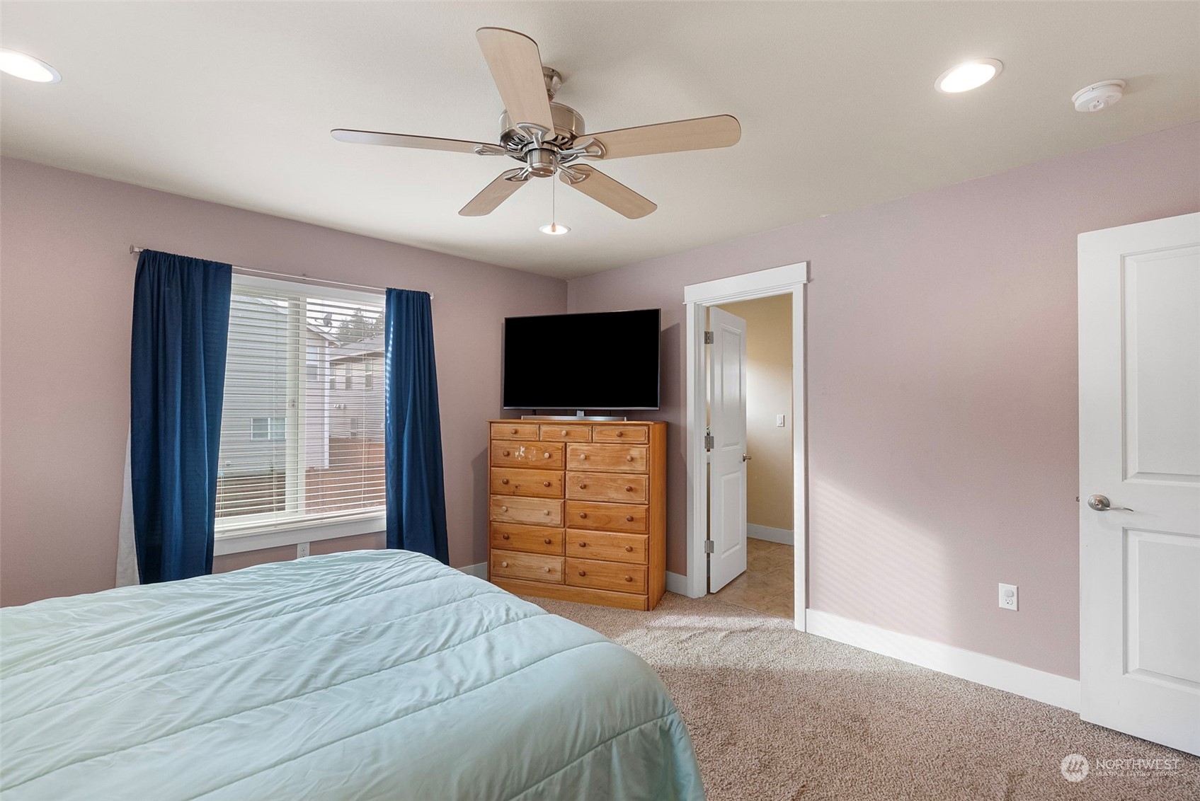 2728 SW Egret Street