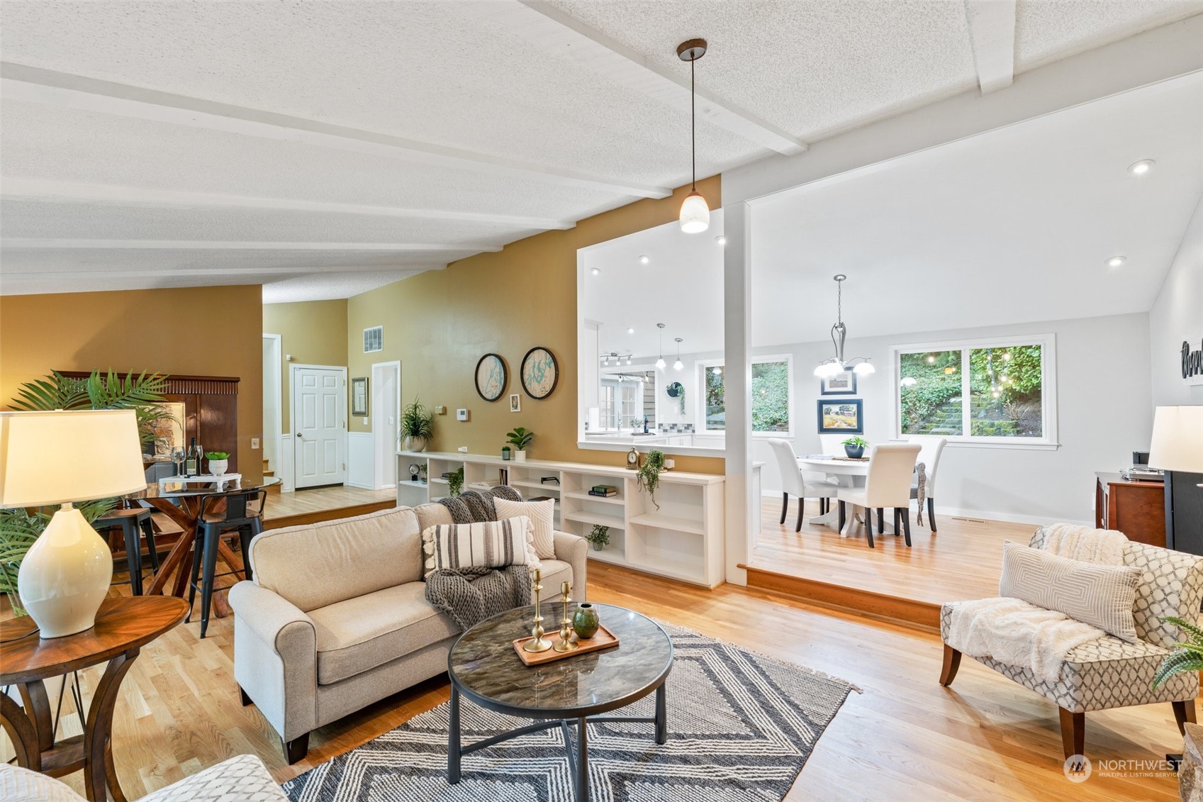 6702 Silver Springs Drive NW