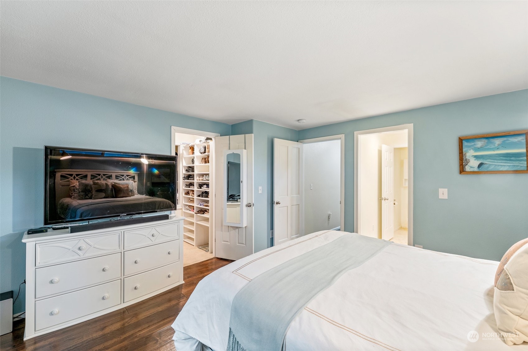 6702 Silver Springs Drive NW