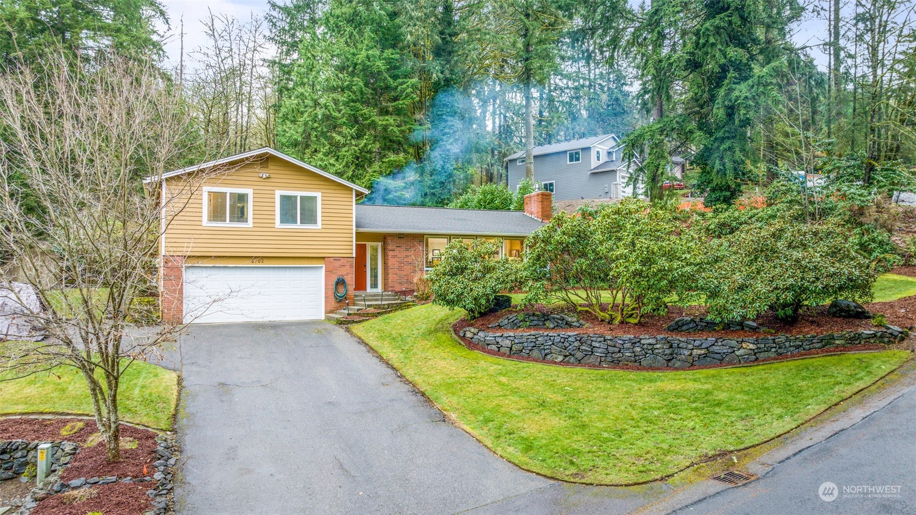 6702 Silver Springs Drive NW