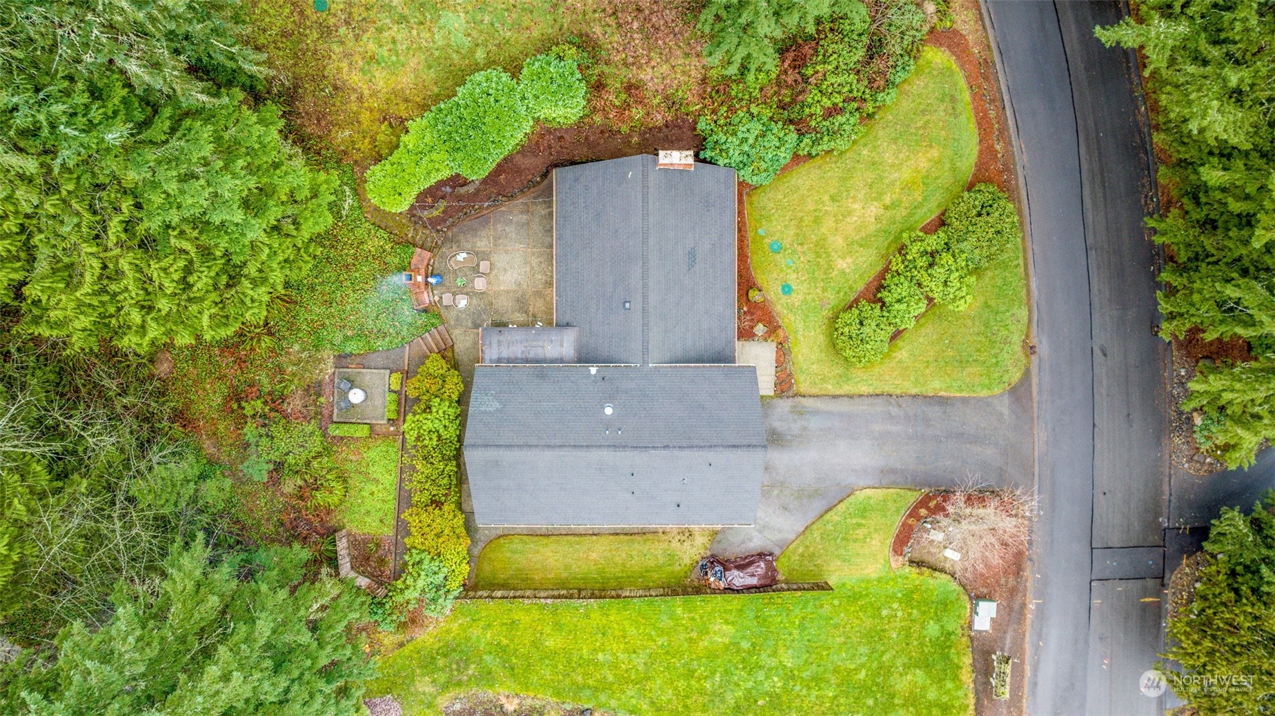 6702 Silver Springs Drive NW