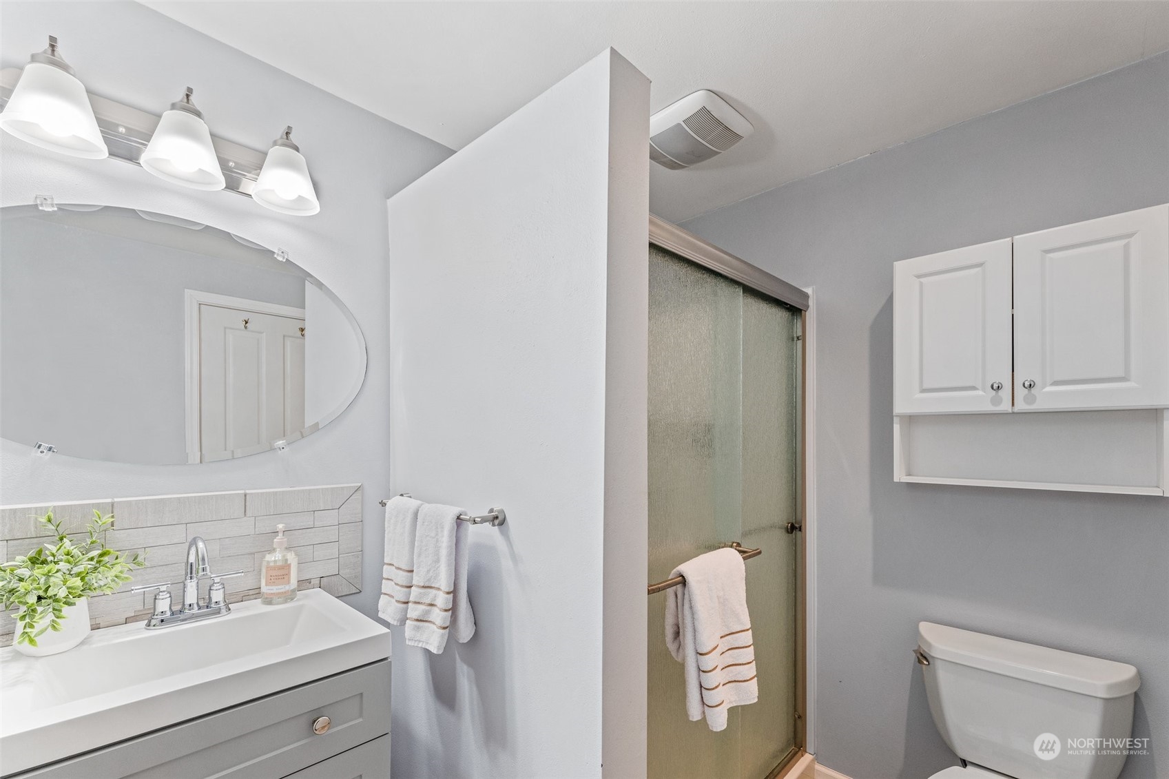 6702 Silver Springs Drive NW