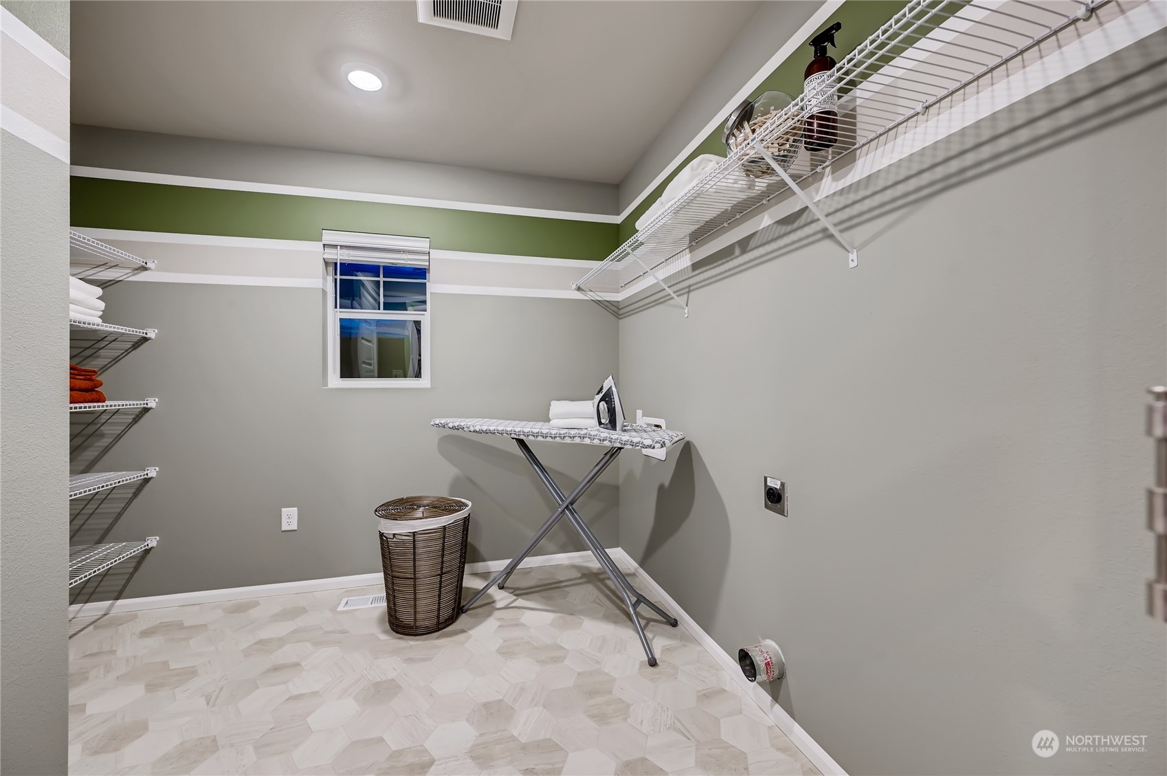 1106 Baker Heights Loop Unit: 220