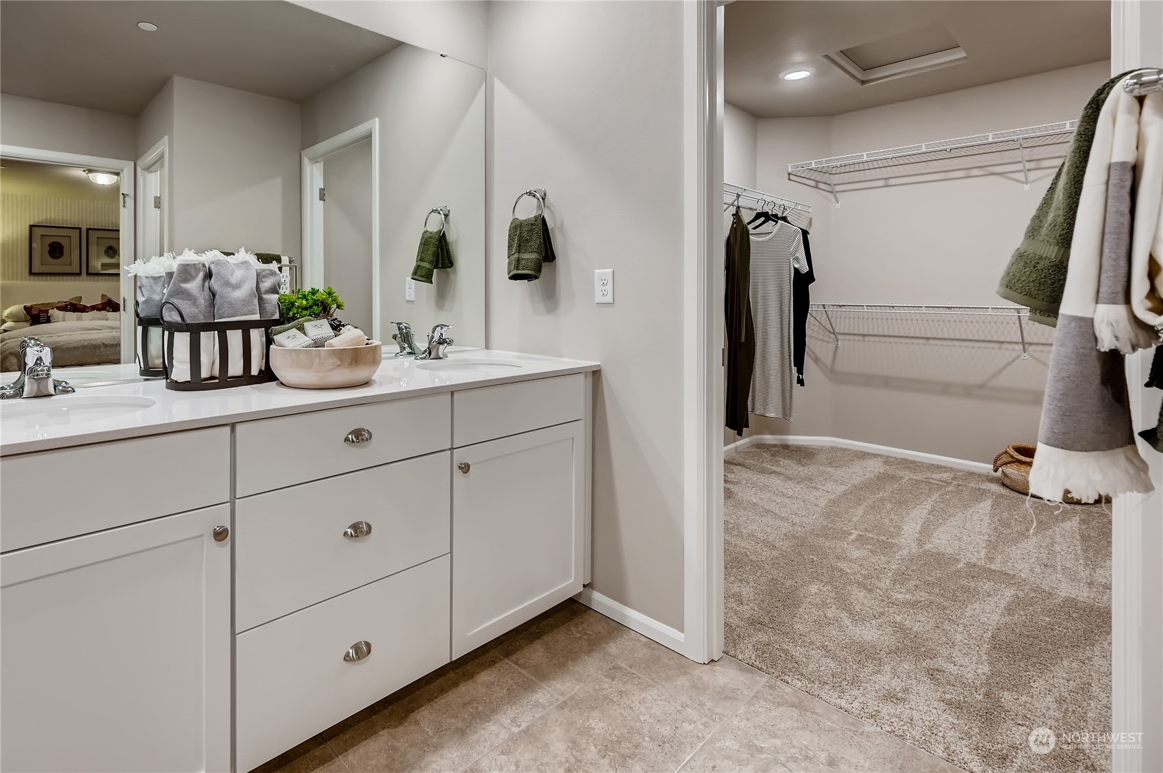 1106 Baker Heights Loop Unit: 220