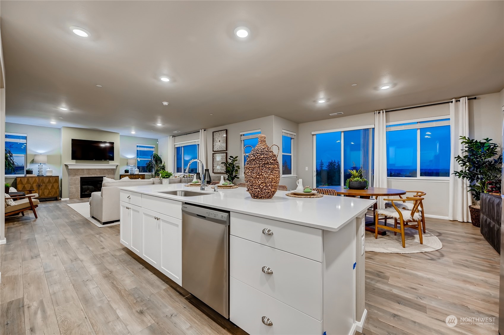 1106 Baker Heights Loop Unit: 220