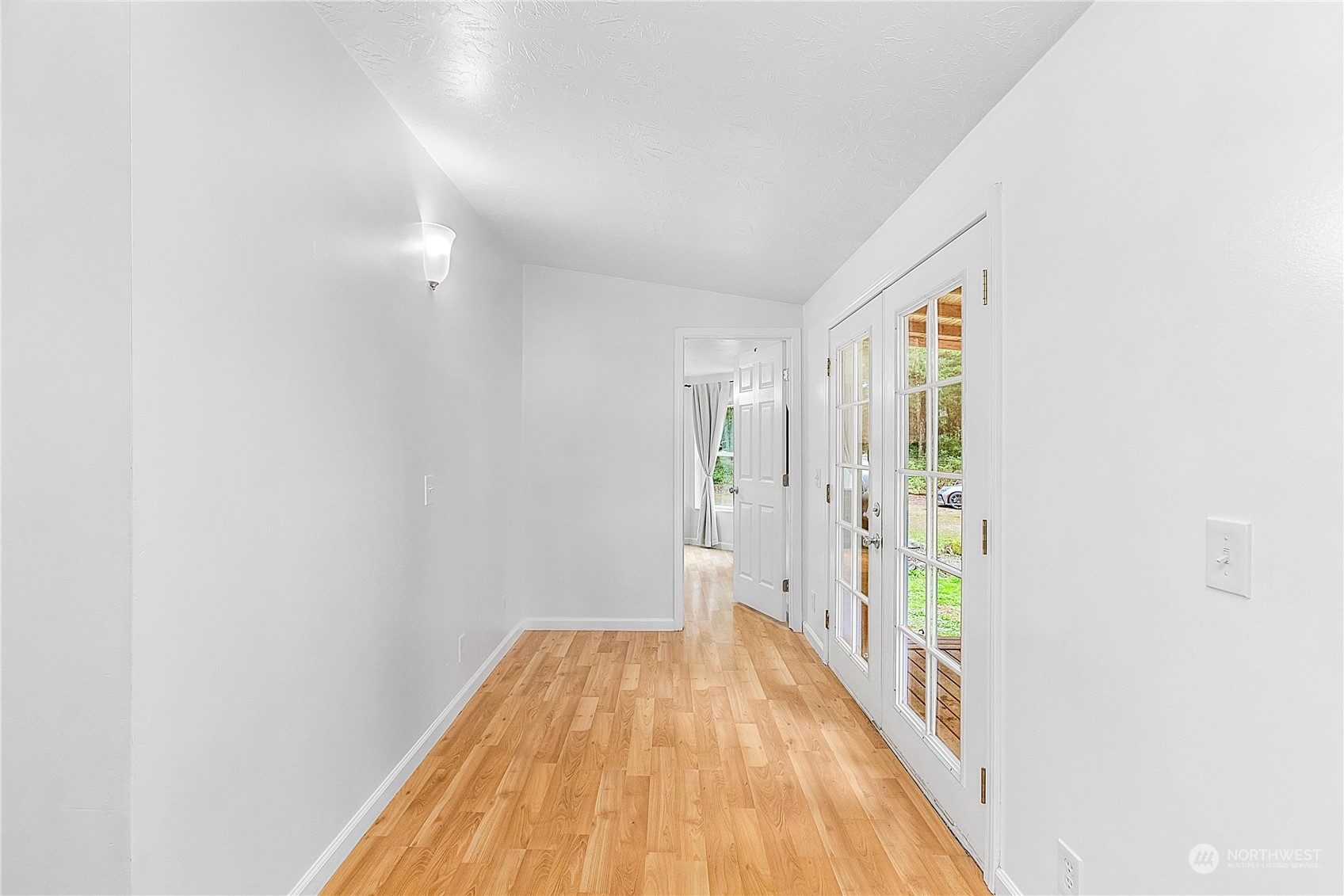 90 E Midnight Court