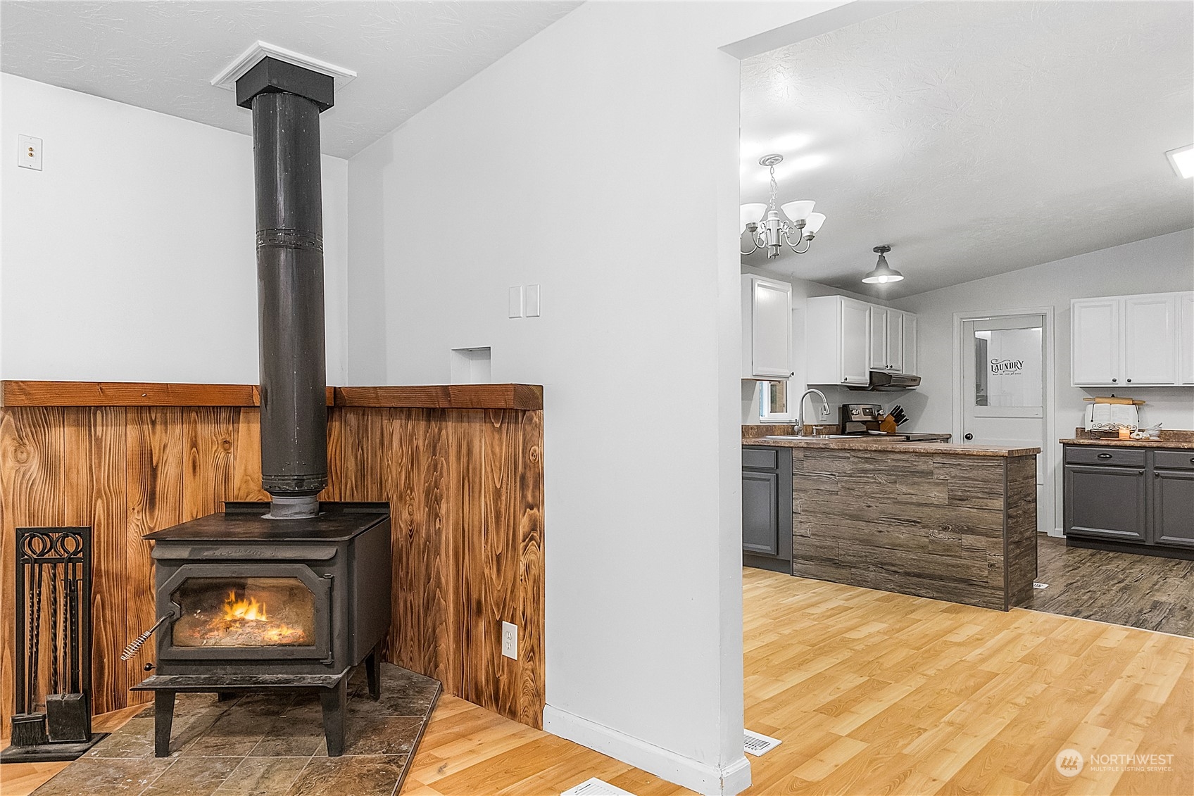 90 E Midnight Court