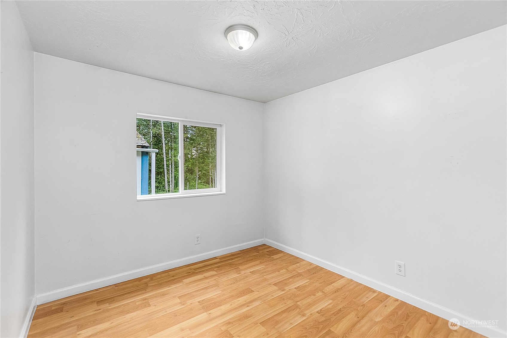 90 E Midnight Court