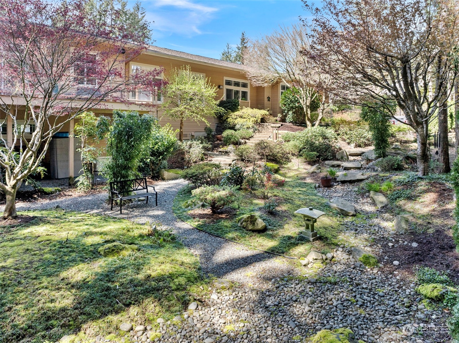 12611 Tanager Drive NW