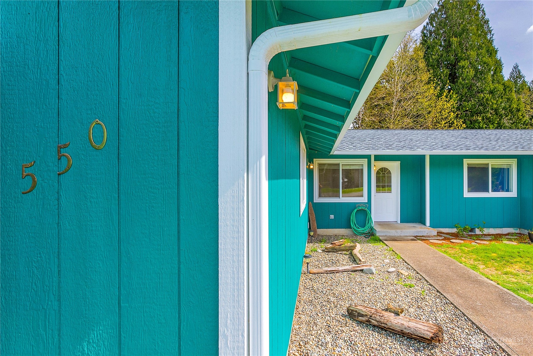 550 E Mikkelsen Road