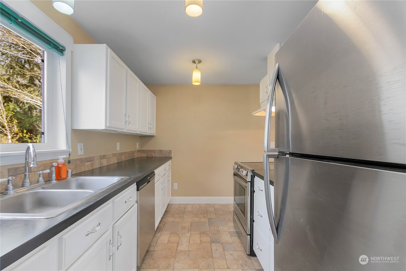 550 E Mikkelsen Road