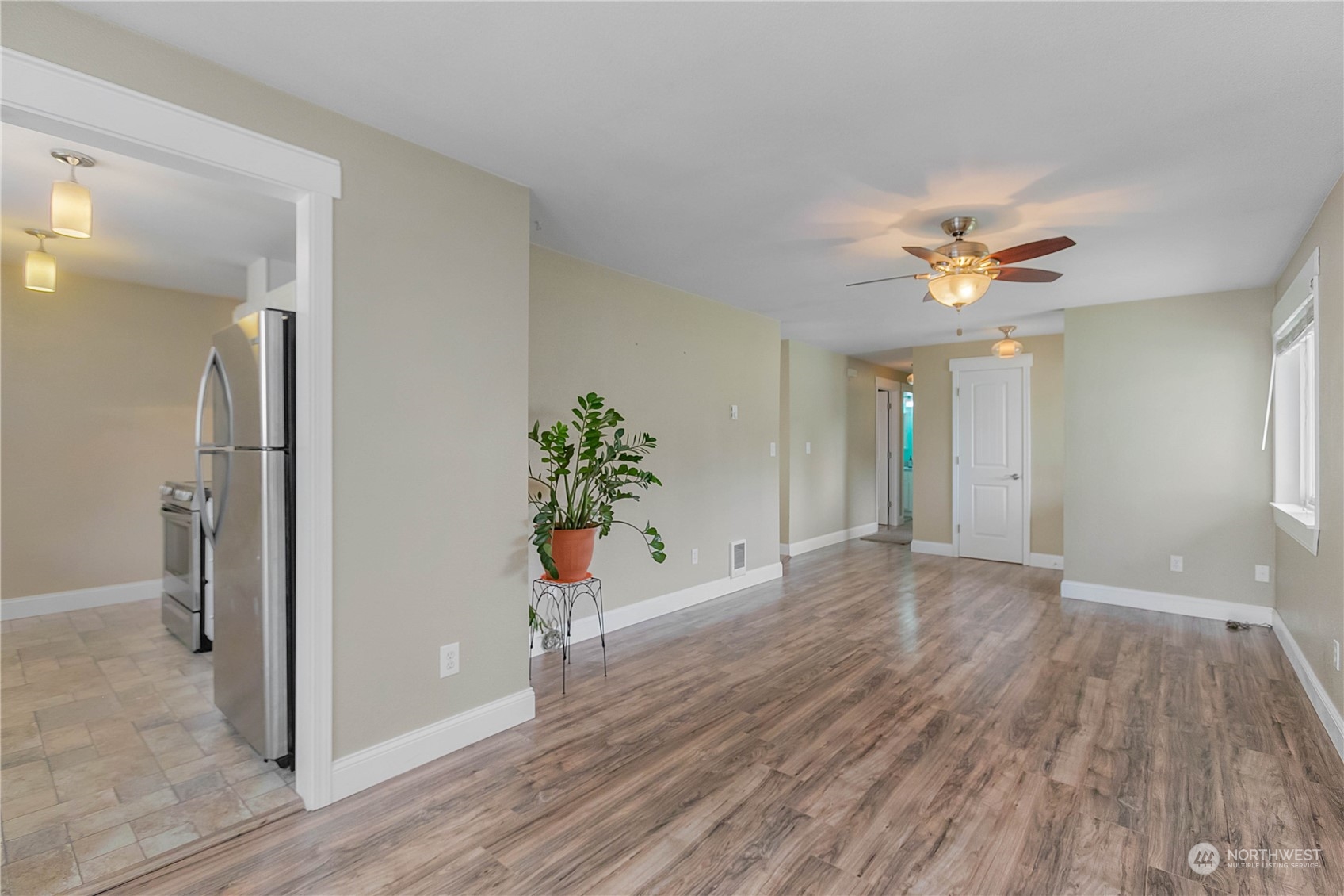 550 E Mikkelsen Road