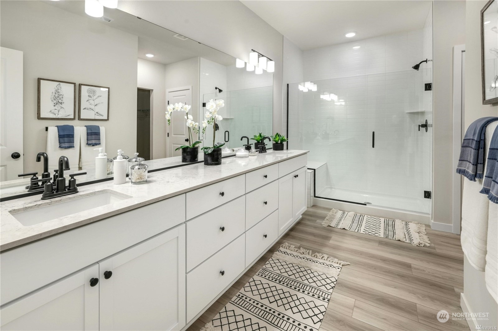 22108 Jameson Avenue NW Unit: 05