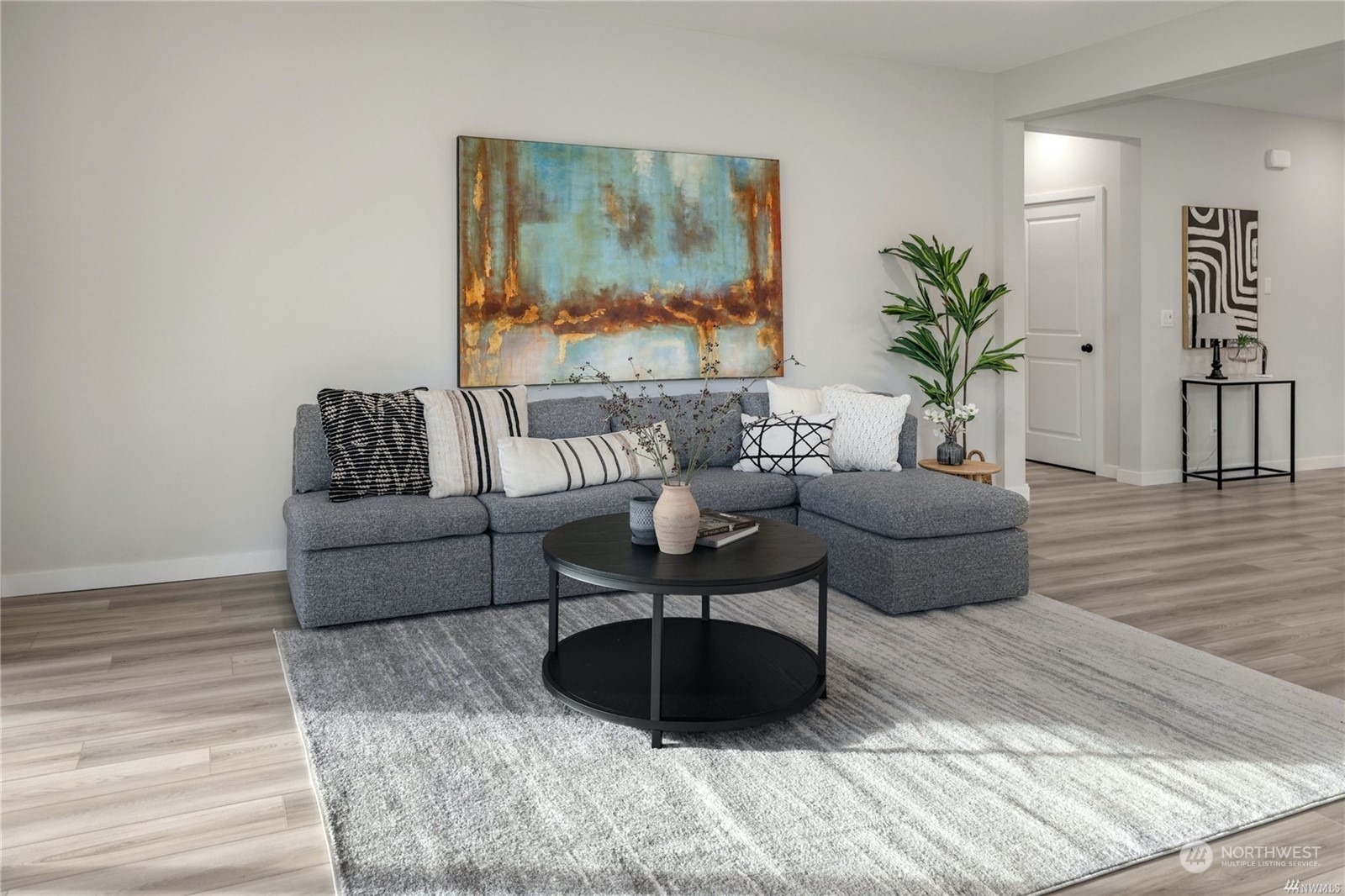 22108 Jameson Avenue NW Unit: 05