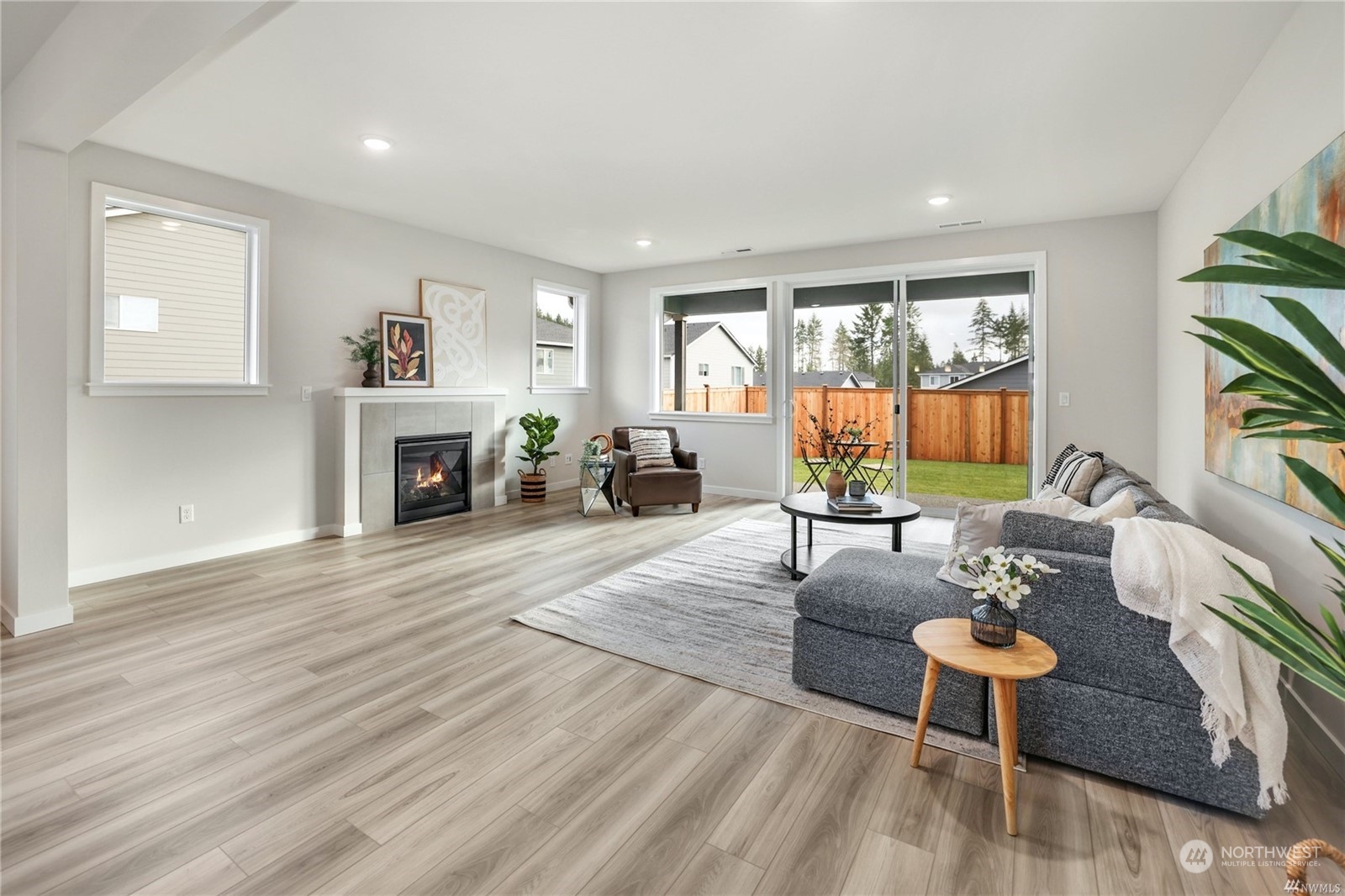 22108 Jameson Avenue NW Unit: 05