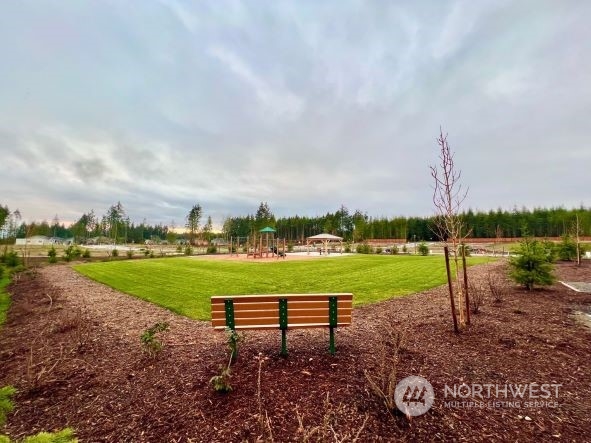 22108 Jameson Avenue NW Unit: 05