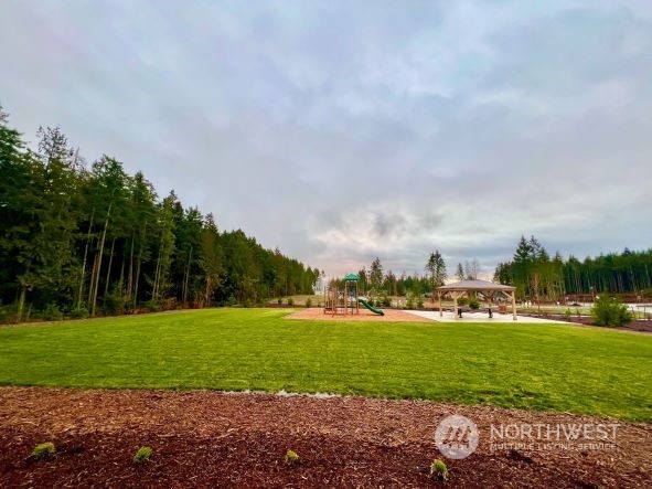 22108 Jameson Avenue NW Unit: 05