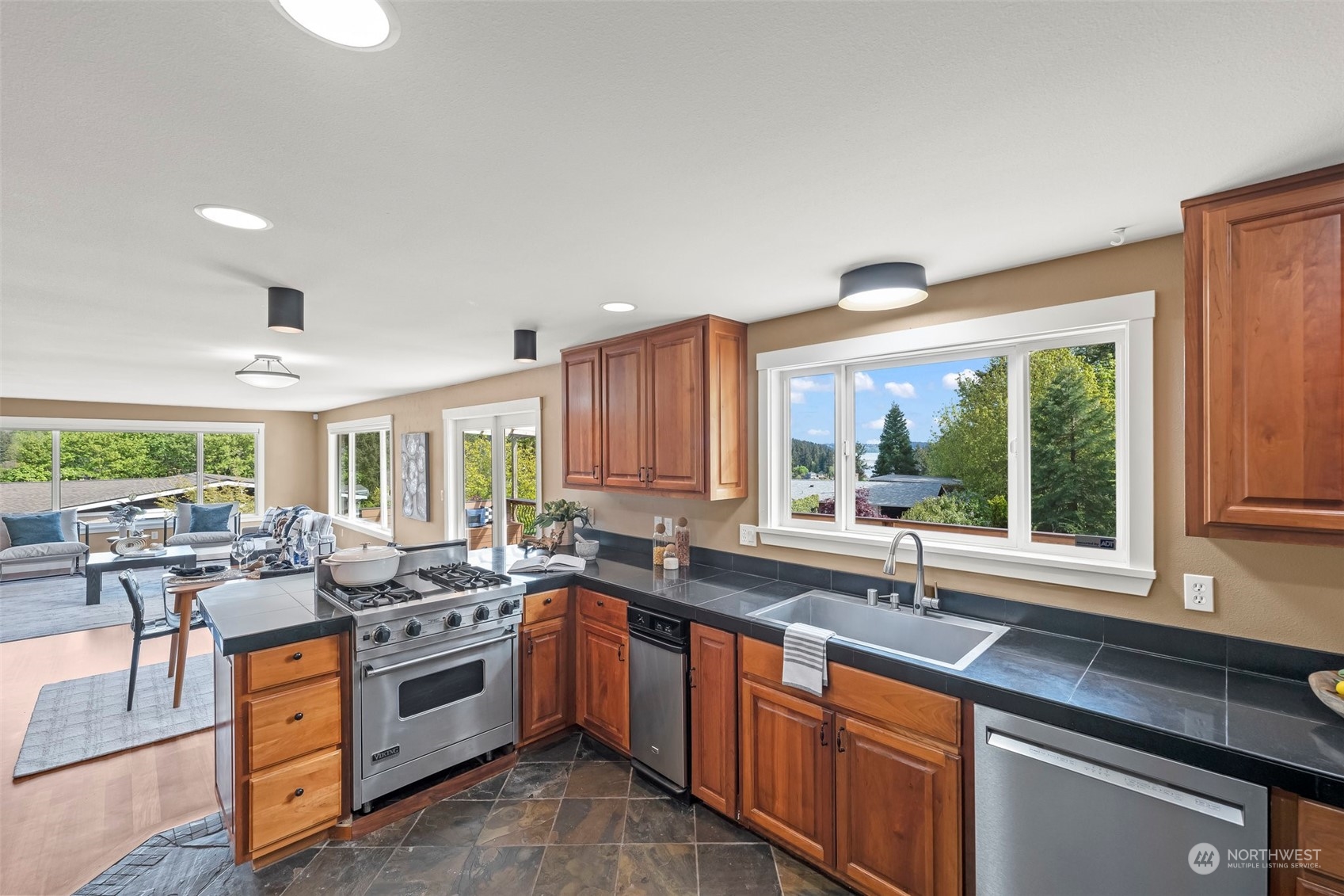 3620 Vernhardson Street