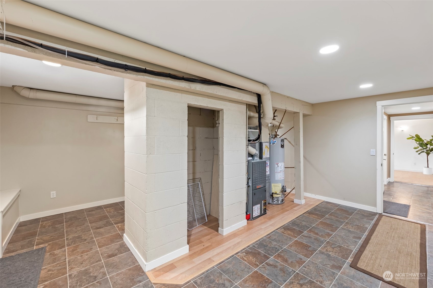 3620 Vernhardson Street