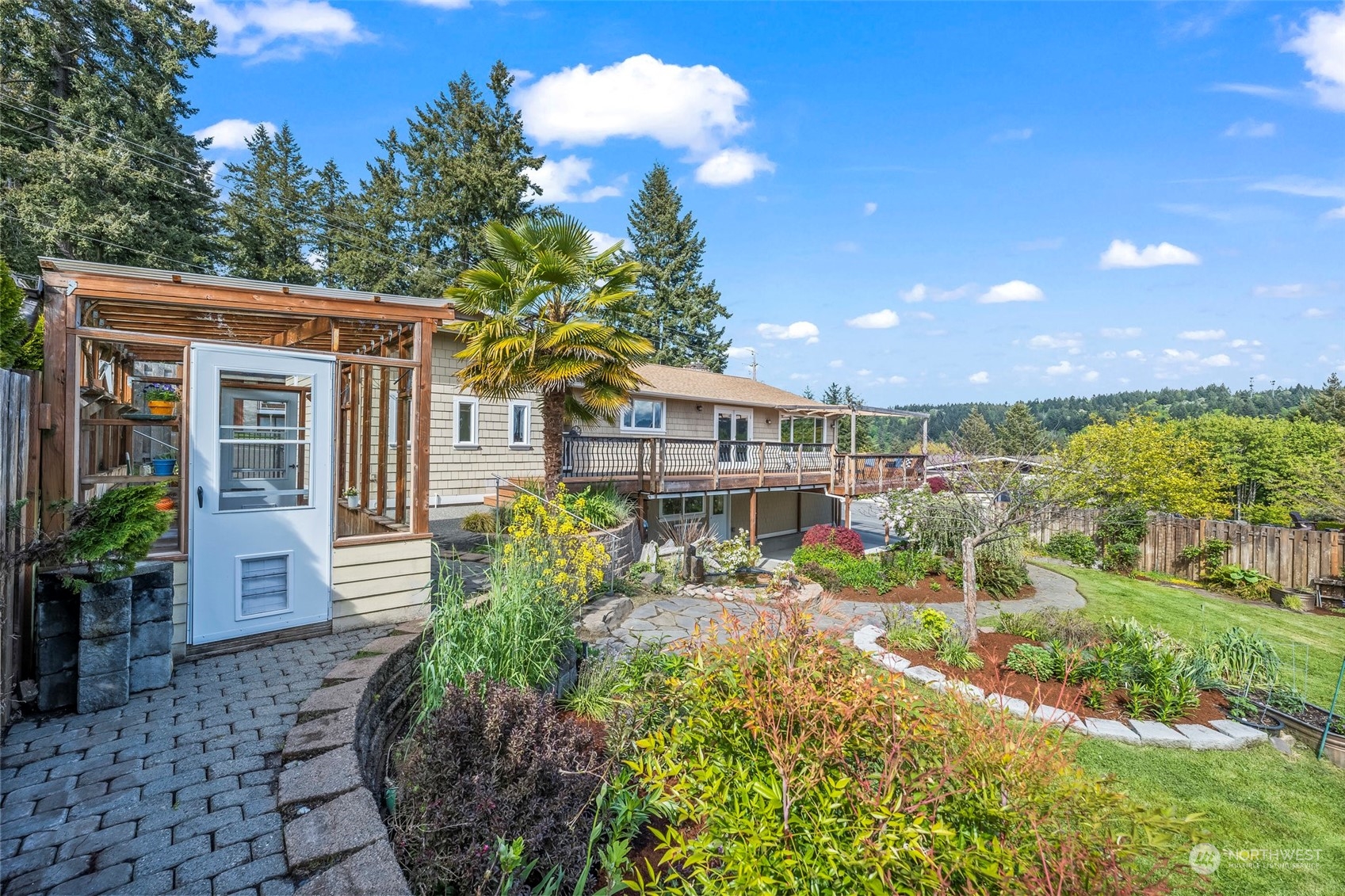 3620 Vernhardson Street