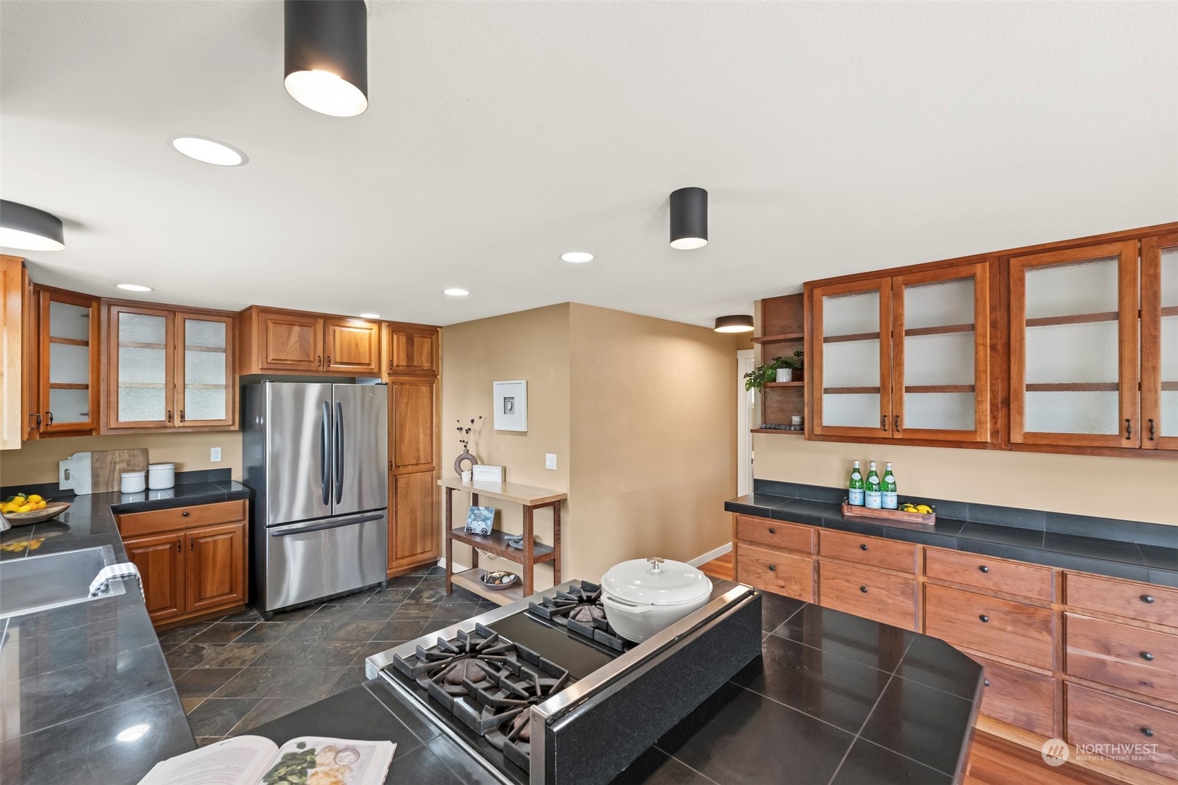 3620 Vernhardson Street