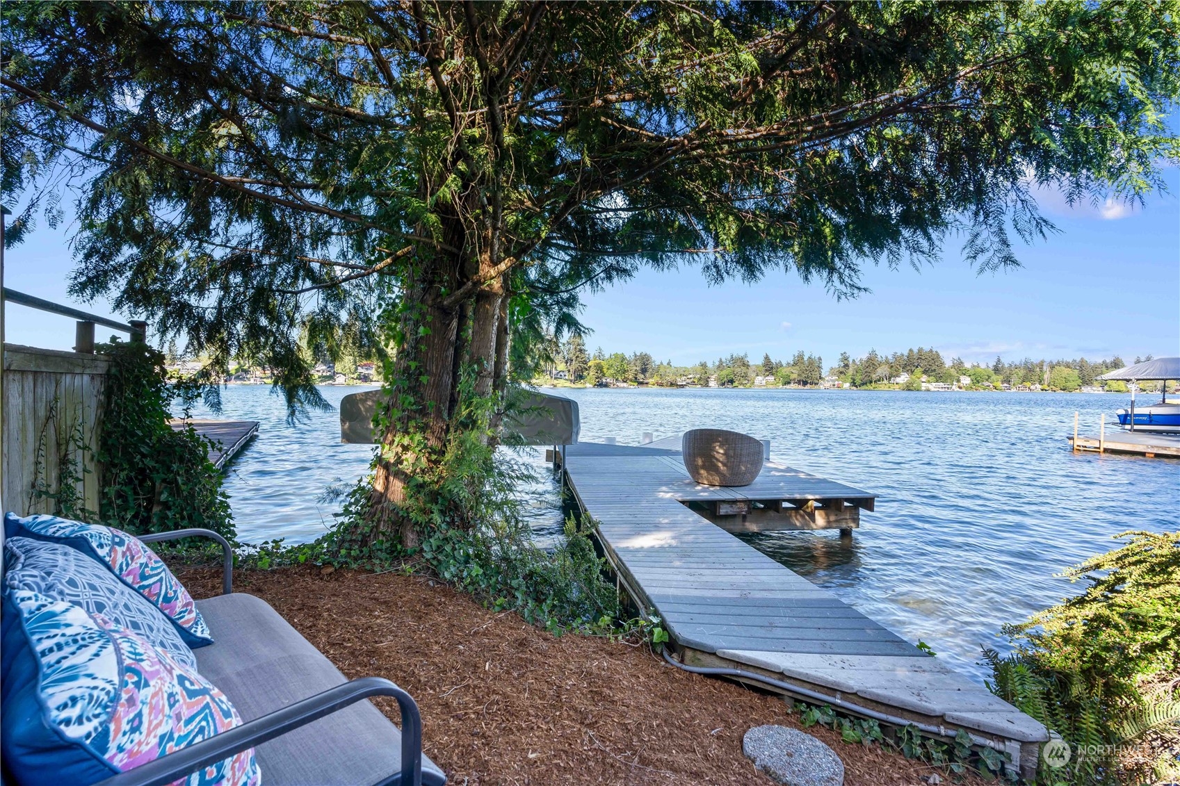 10435 Lake Steilacoom Drive SW