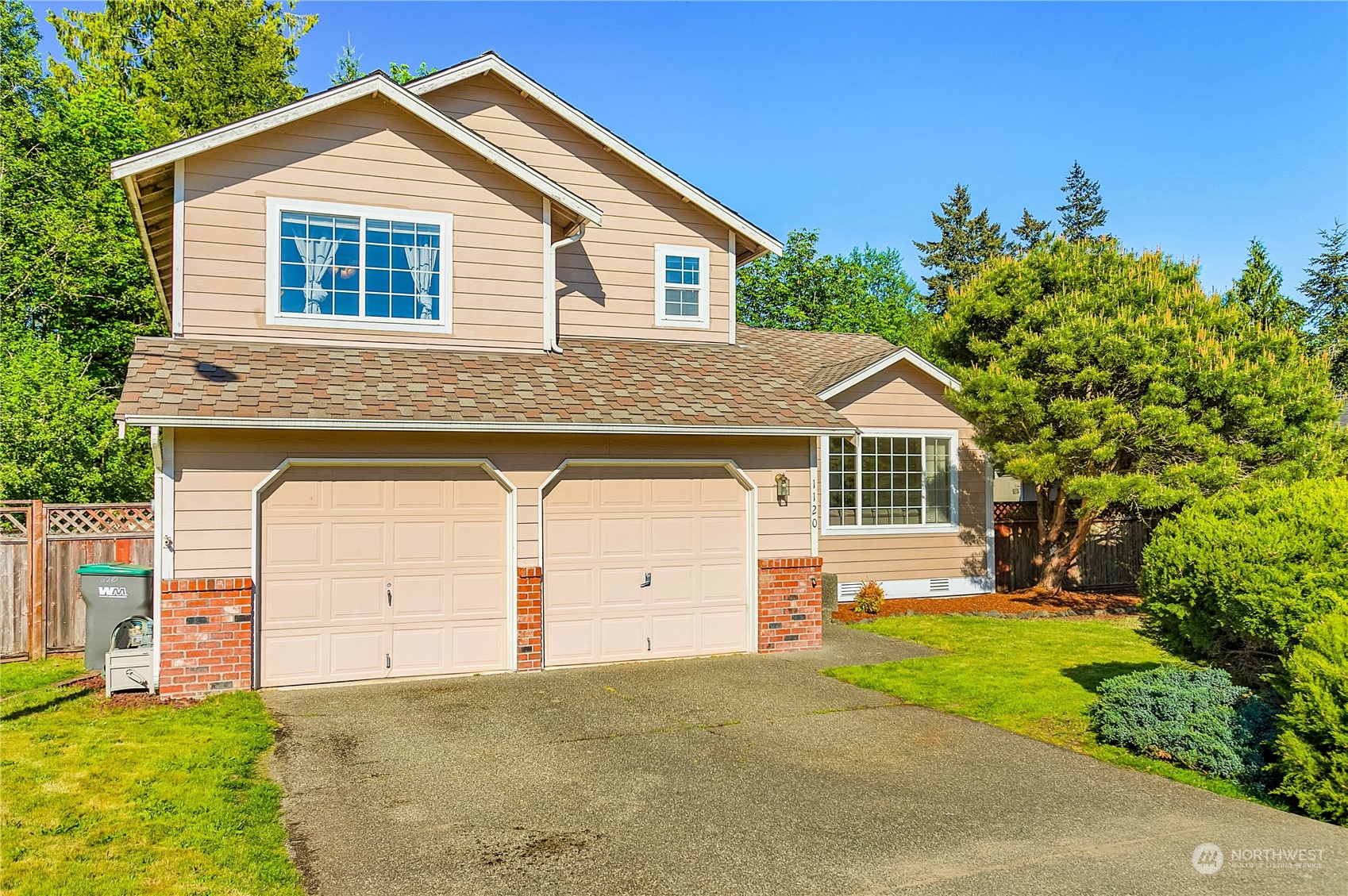 1120 Eagle Crest Place