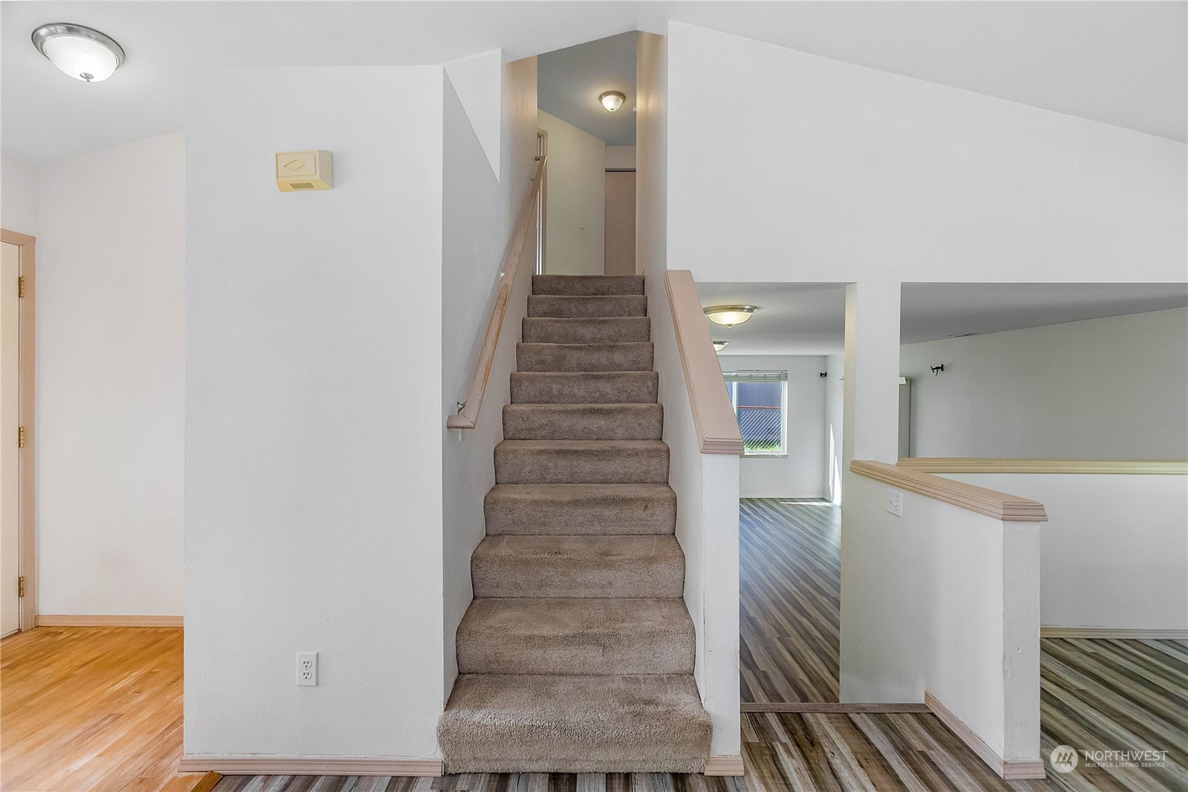 1120 Eagle Crest Place