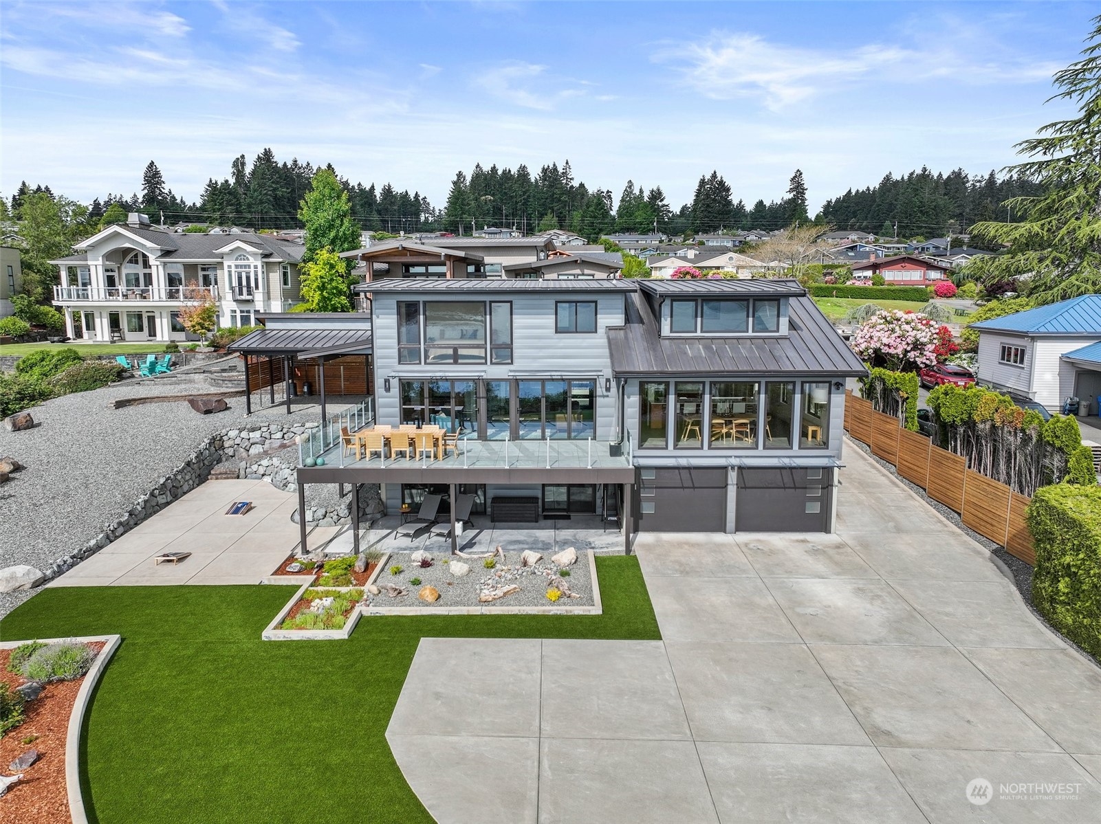 6729 Cascade Avenue