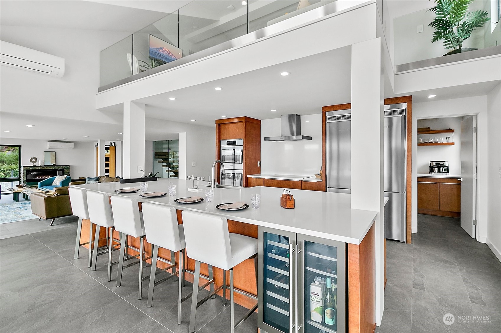 6729 Cascade Avenue