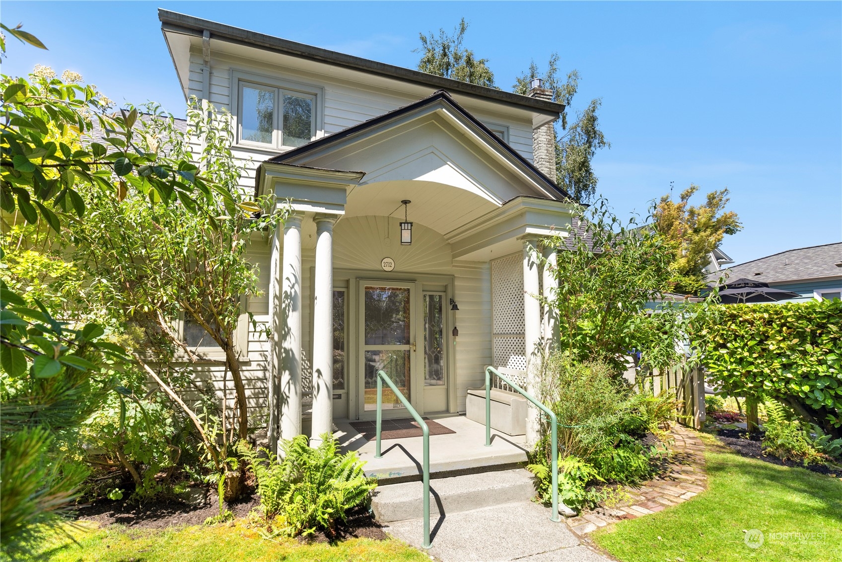 2712 N Cedar Street