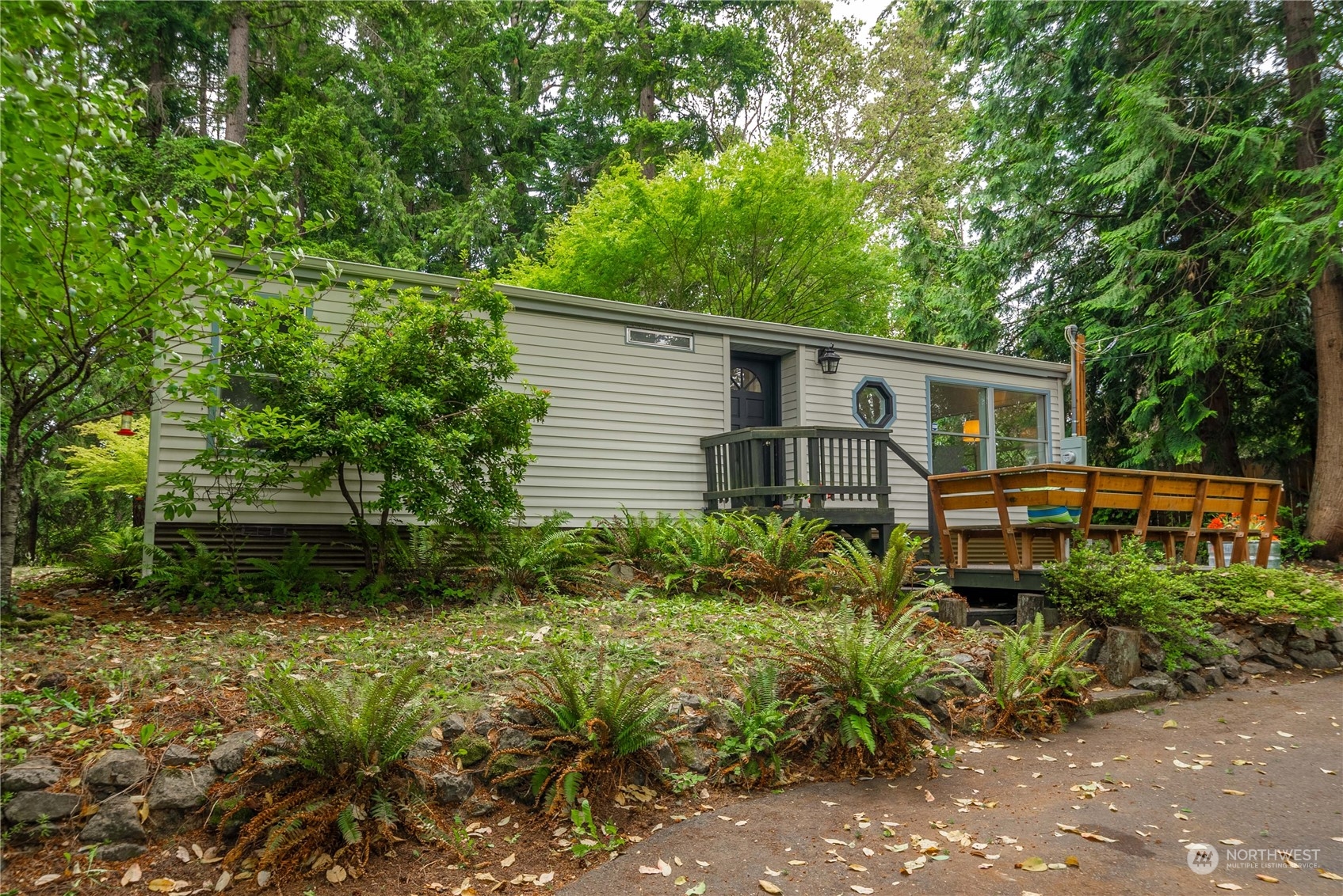 1524 Bertha Avenue NW