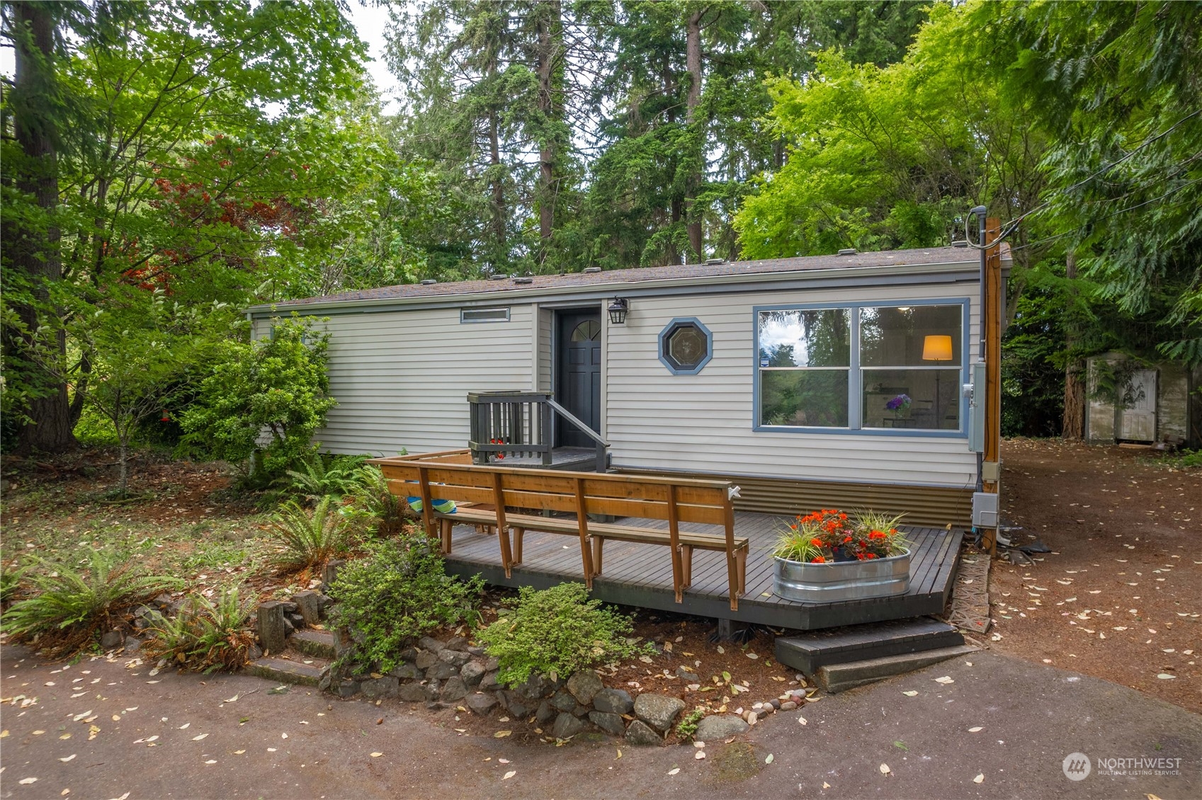 1524 Bertha Avenue NW