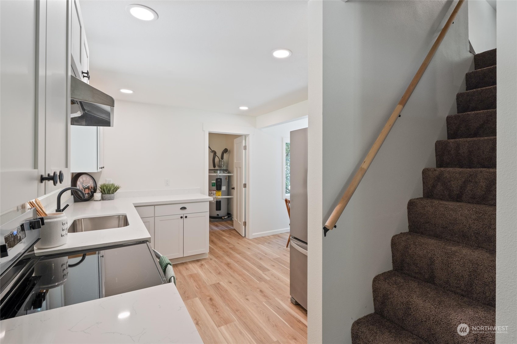 2449 Rocky Point Road NW