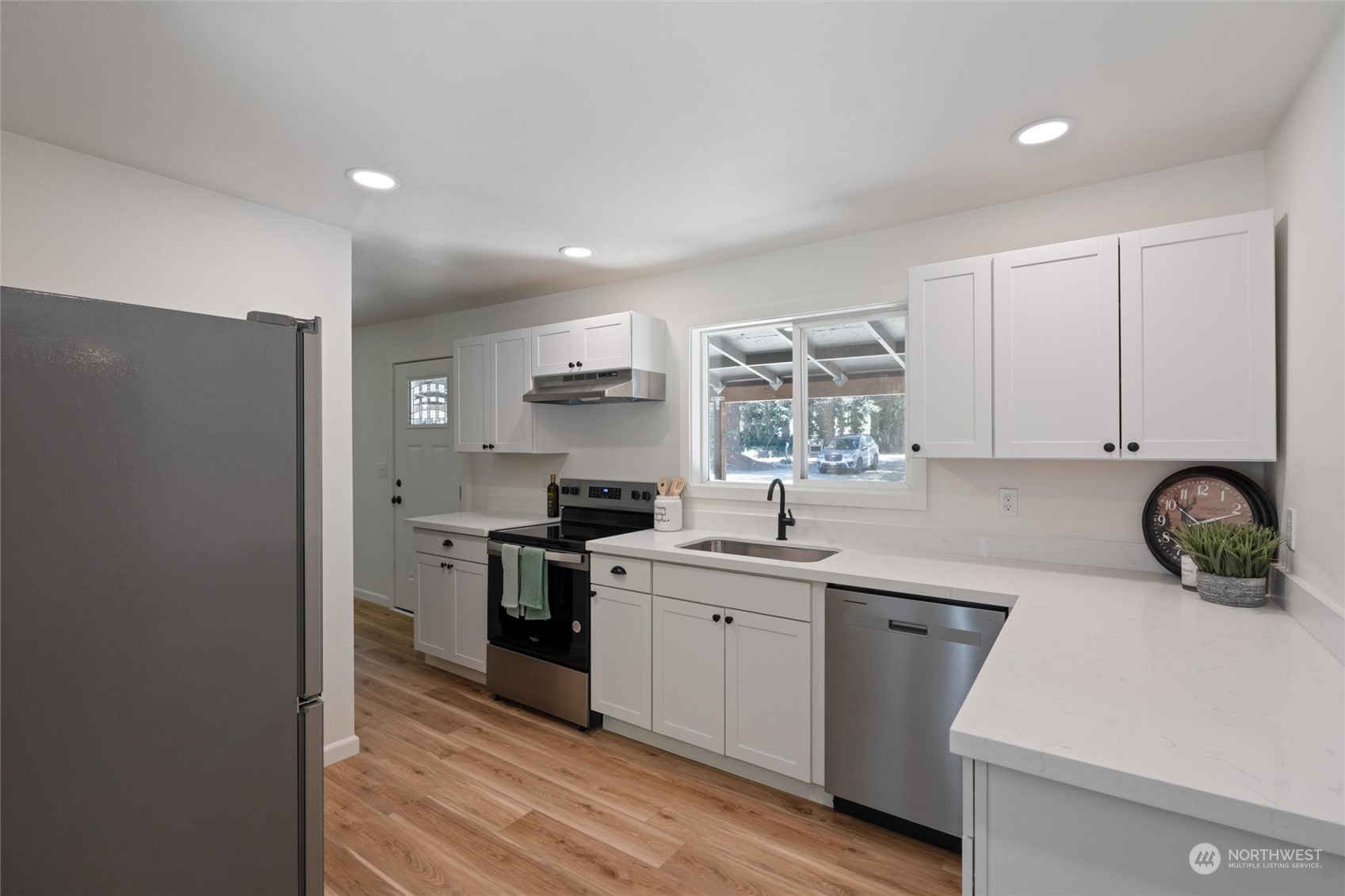 2449 Rocky Point Road NW