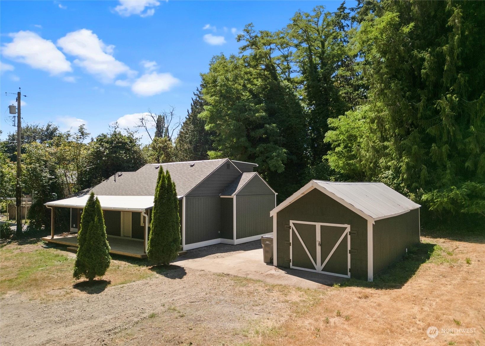 2449 Rocky Point Road NW