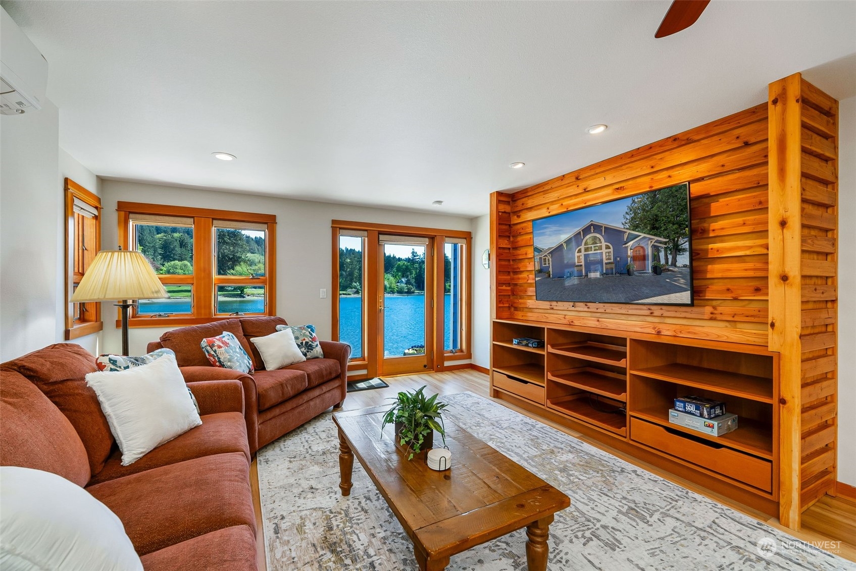 9315 N Harborview Drive
