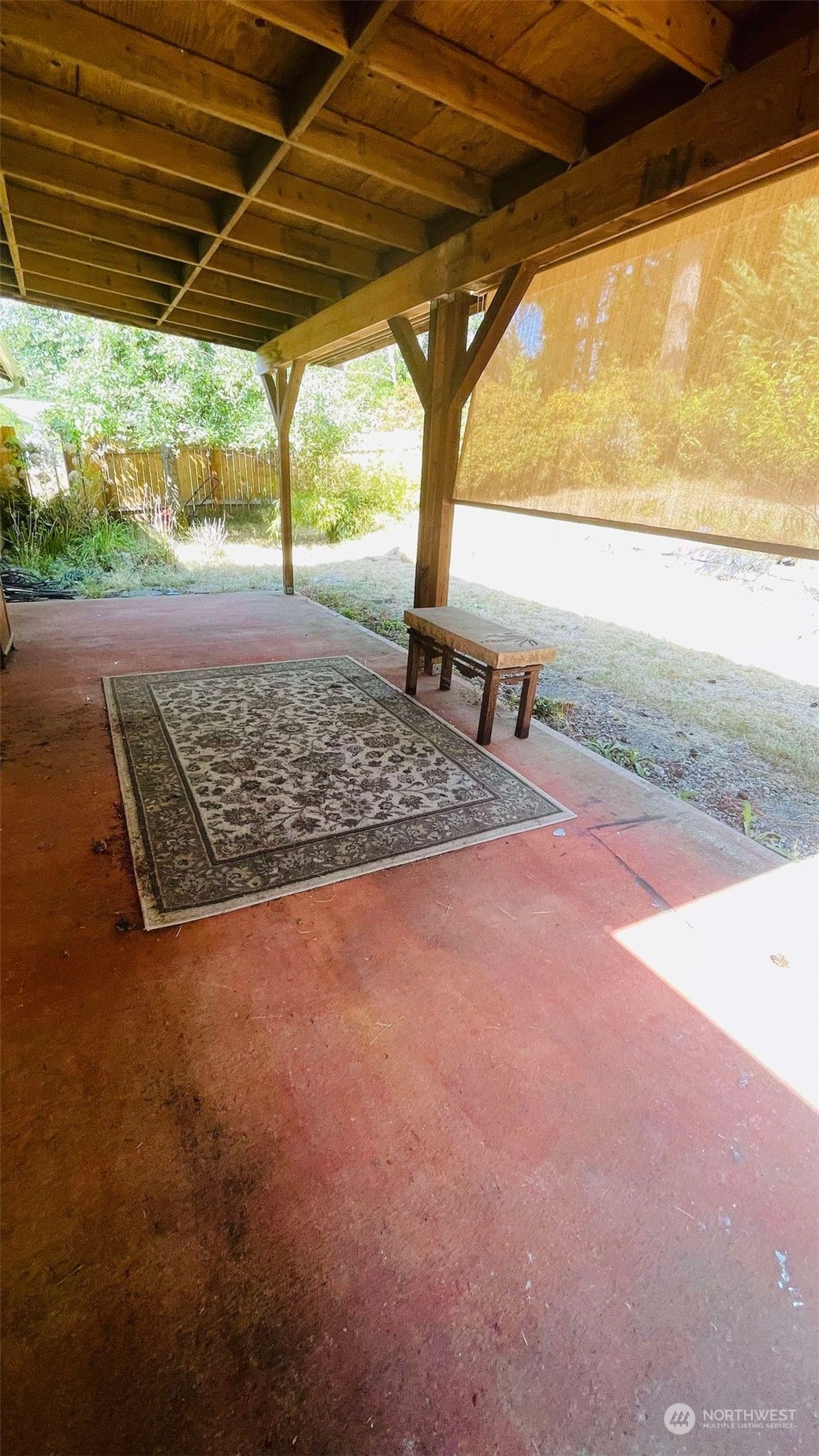 91 E Lakeshore Drive