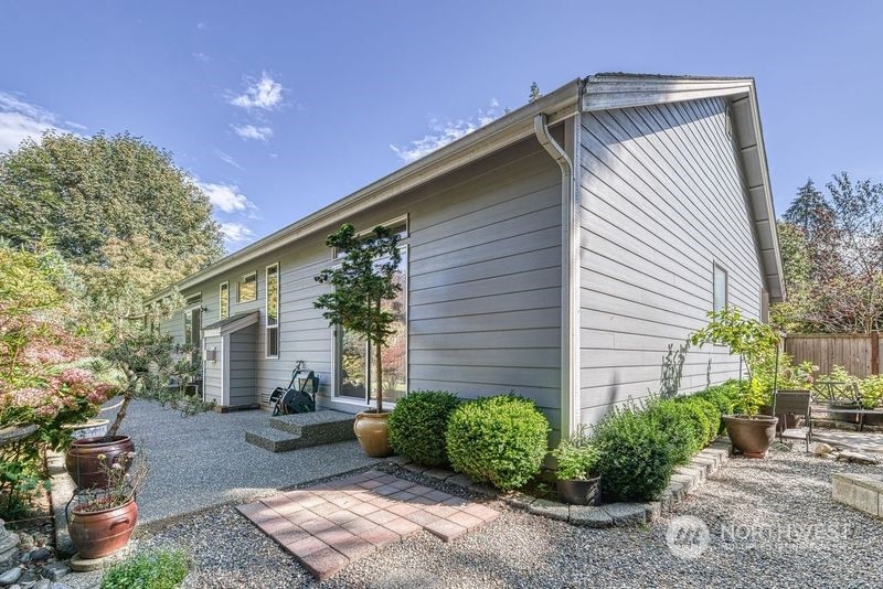 11810 10th Avenue Ct NW