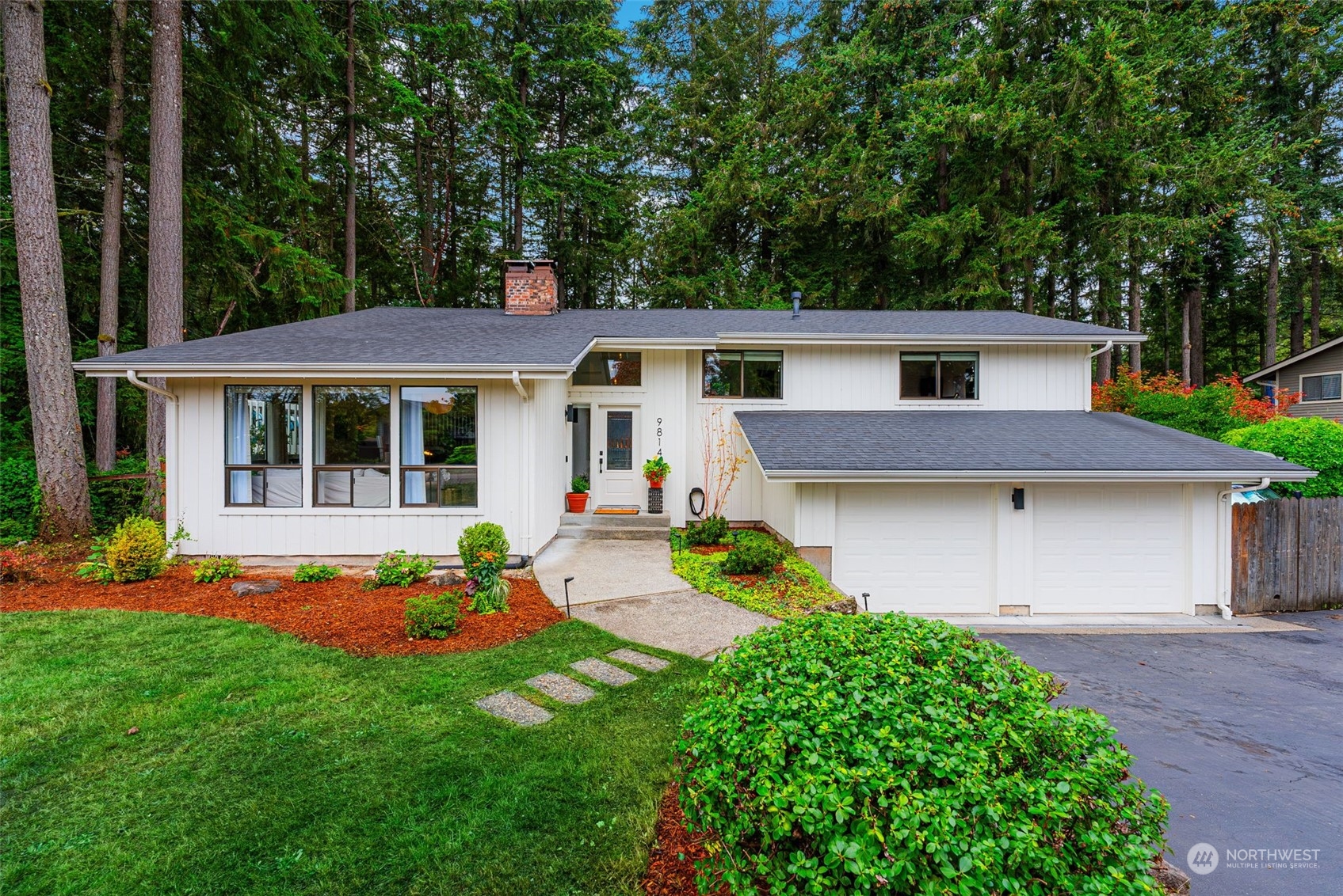 9814 Woodworth Avenue