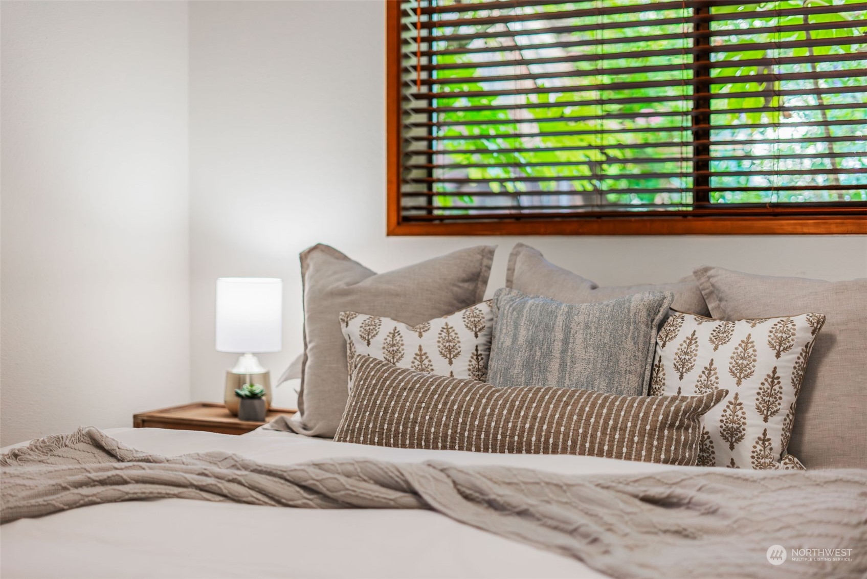 9814 Woodworth Avenue