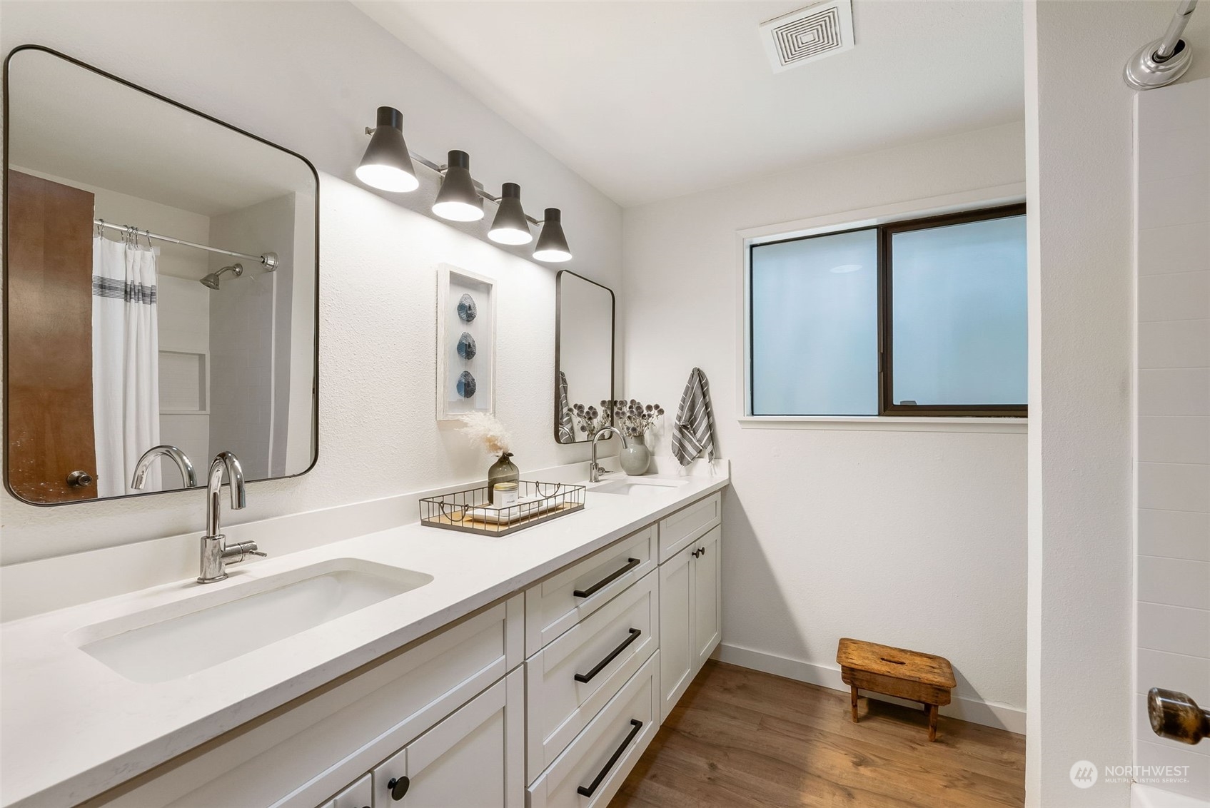 9814 Woodworth Avenue